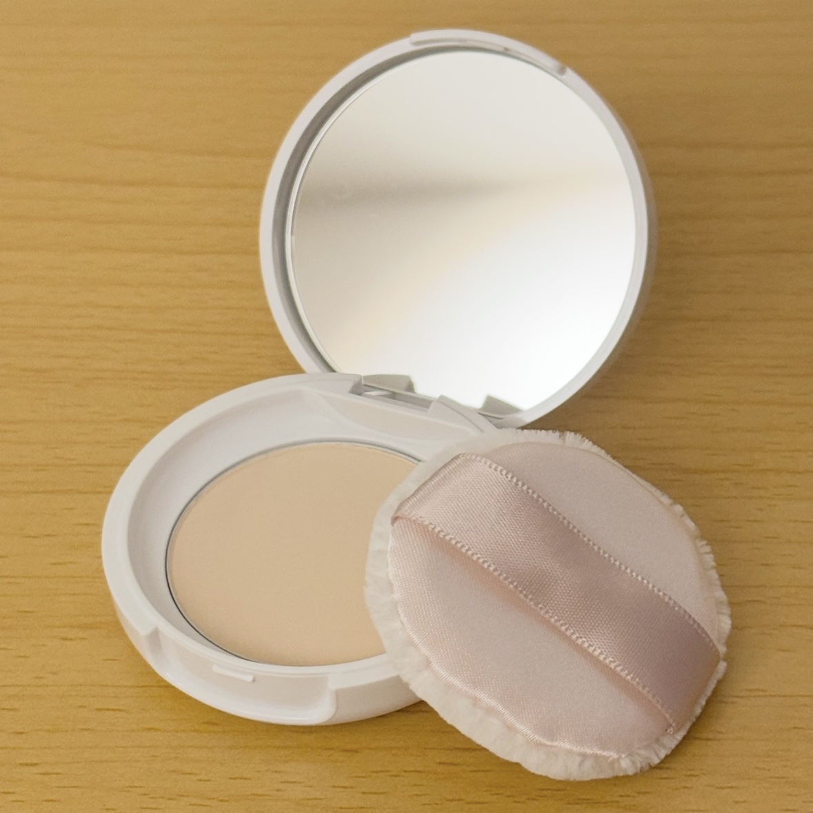 プレストパウダー C/ポイントマジックPRO/プレストパウダーを使ったクチコミ（2枚目）