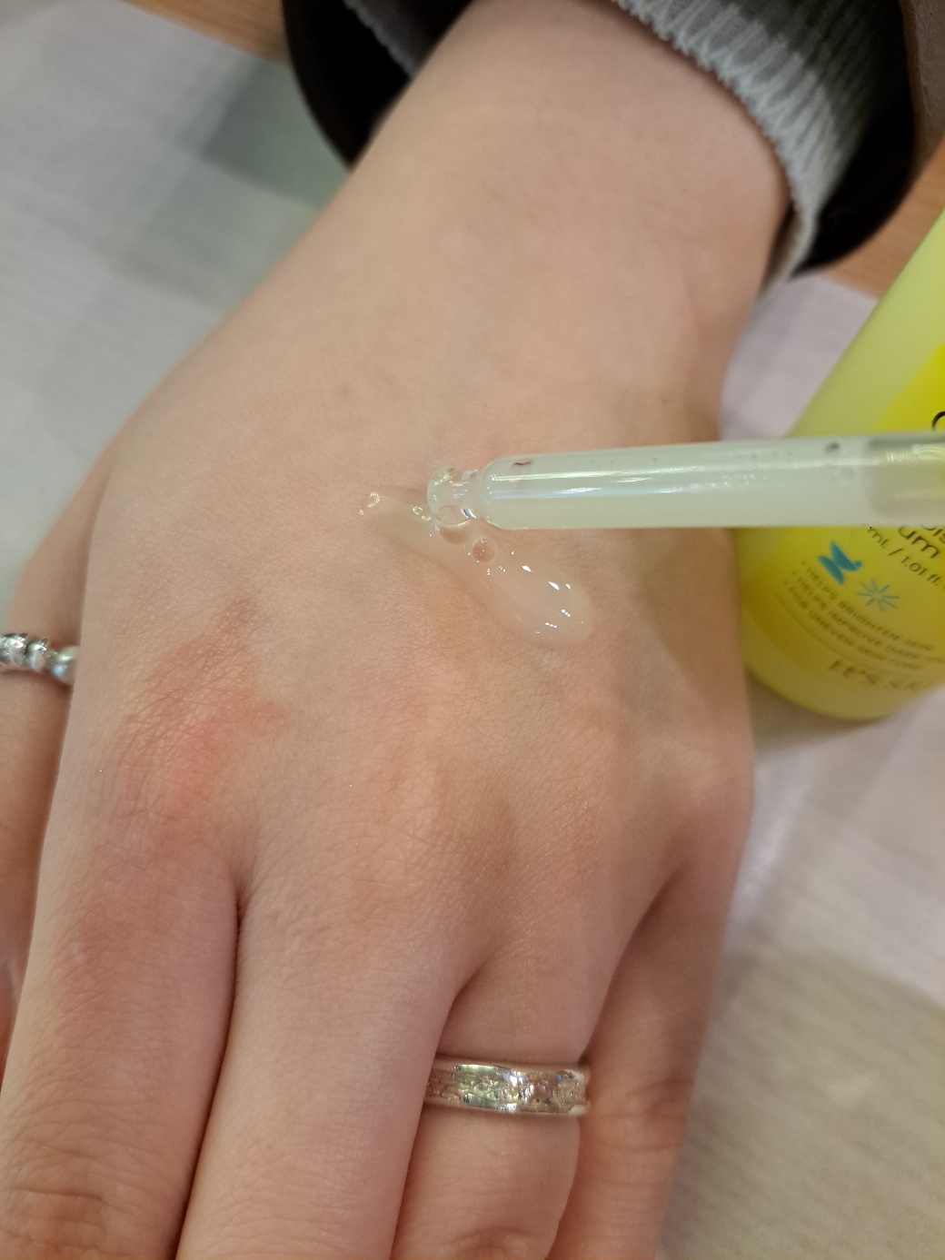 グルタチオンショットB3シミ跡セラム/It's skin/美容液を使ったクチコミ（2枚目）