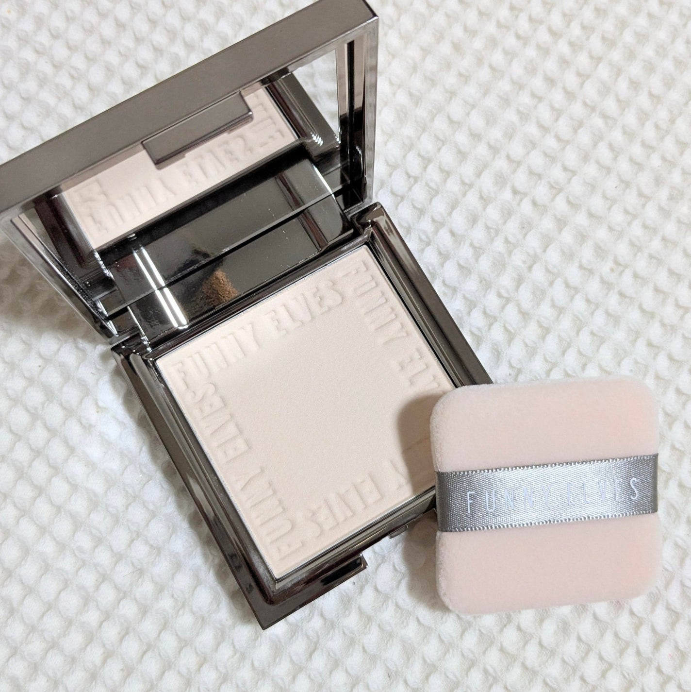 ソフトマットプレストパウダー/FUNNY ELVES方里/プレストパウダーを使ったクチコミ(3枚目)