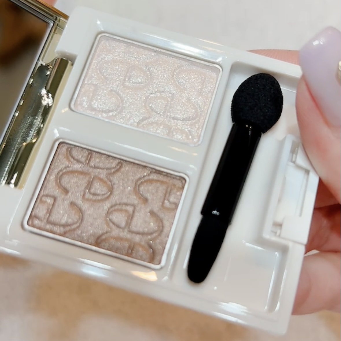 エレガンス エタンセル アルモニーアイズ/Elégance/アイシャドウパレットを使ったクチコミ（3枚目）