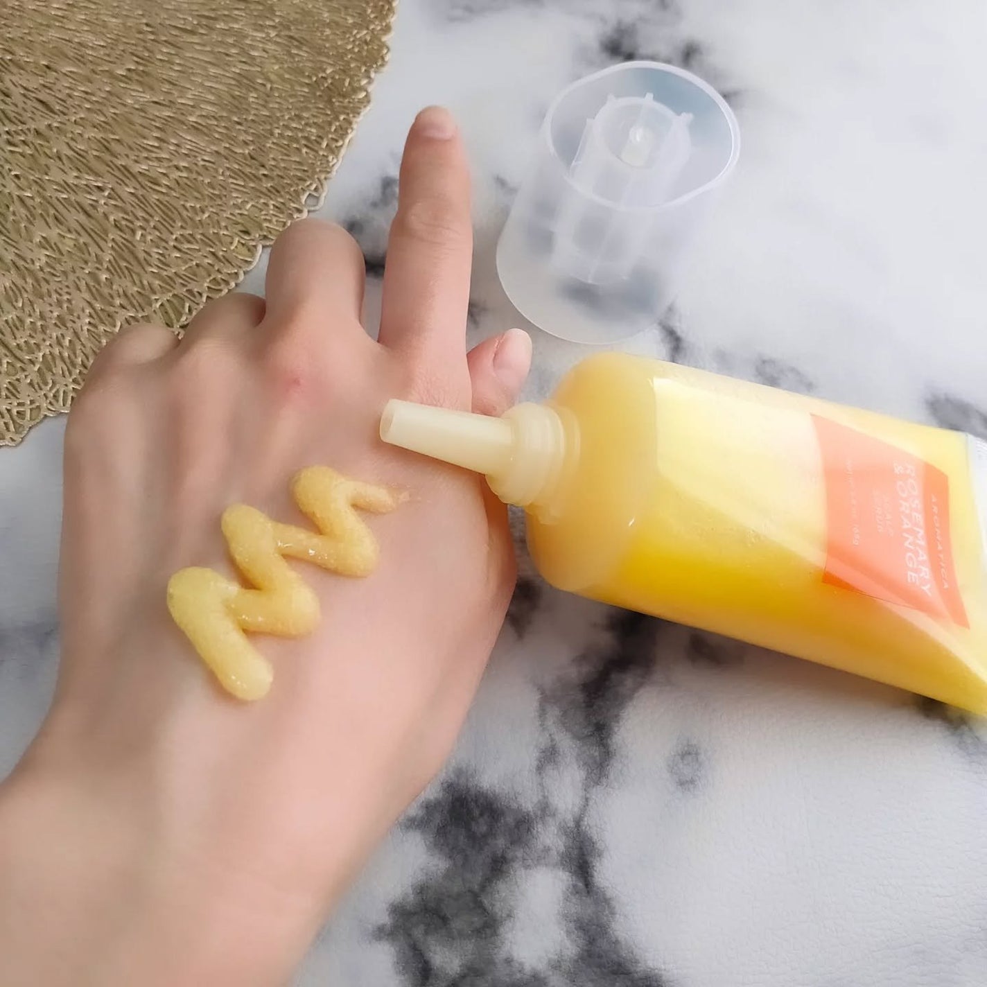 ローズマリー&オレンジ スカルプスクラブ/AROMATICA/ヘッドスクラブを使ったクチコミ(4枚目)