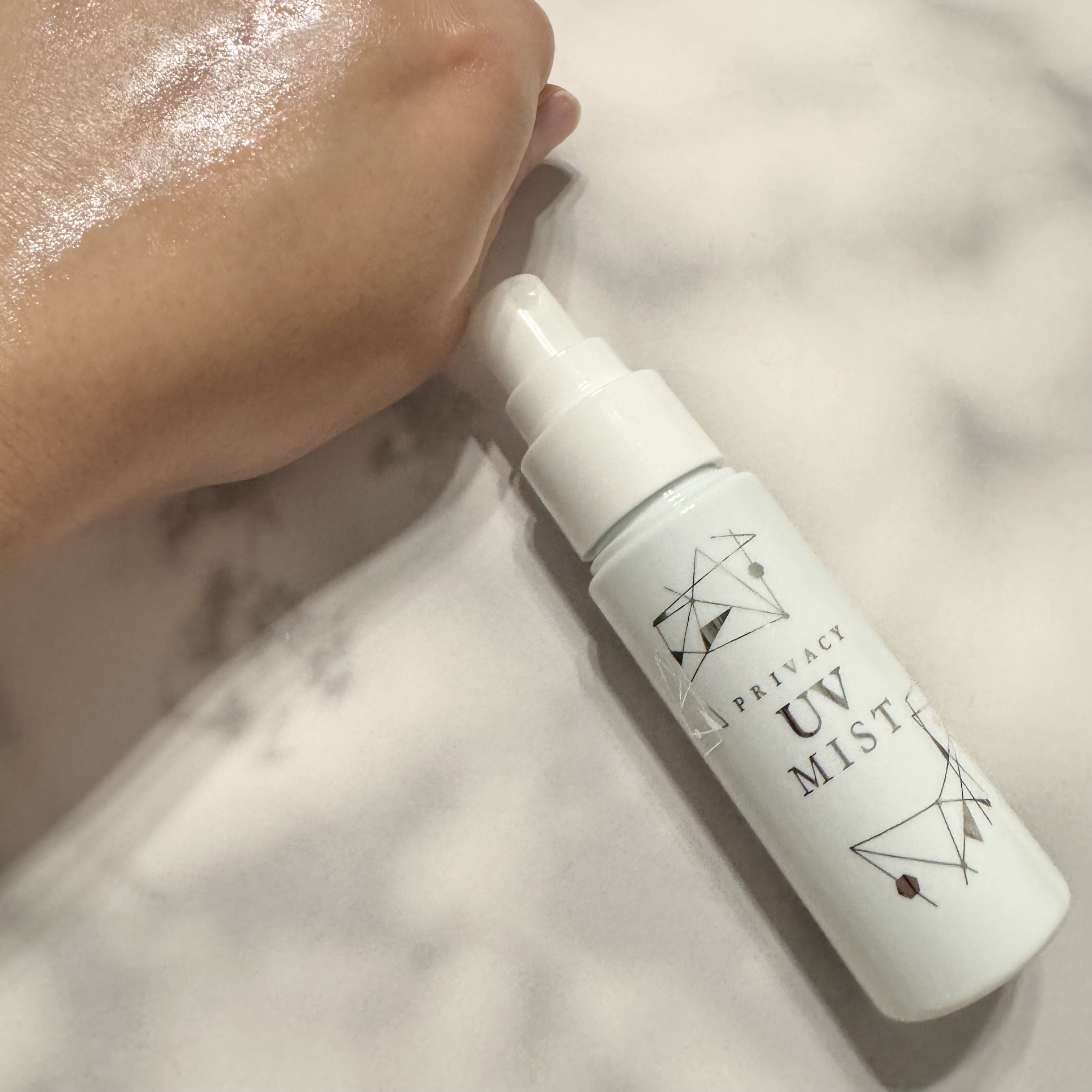 UVミスト50/プライバシー/日焼け止めミスト・スプレーを使ったクチコミ（3枚目）