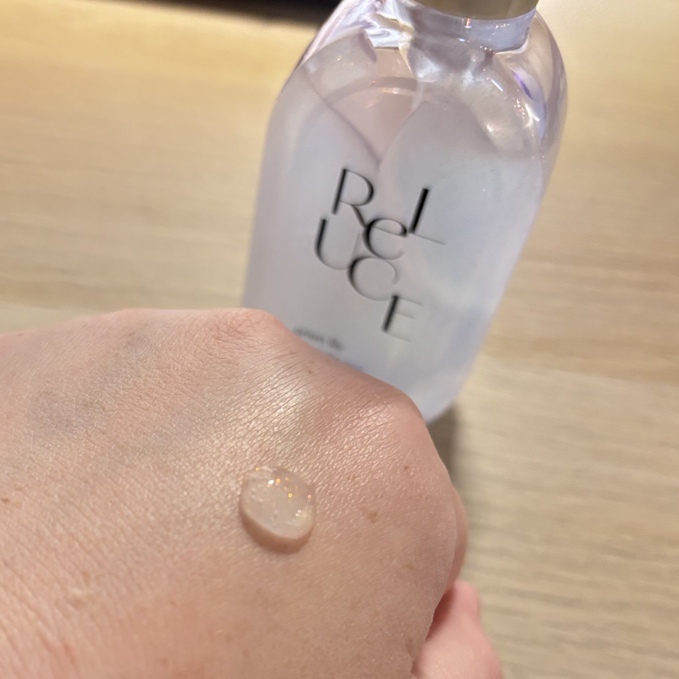 リルーチェ グリッターセラムフレグランス シャイニーフリージア/ReLUCE/香水(その他)を使ったクチコミ（2枚目）