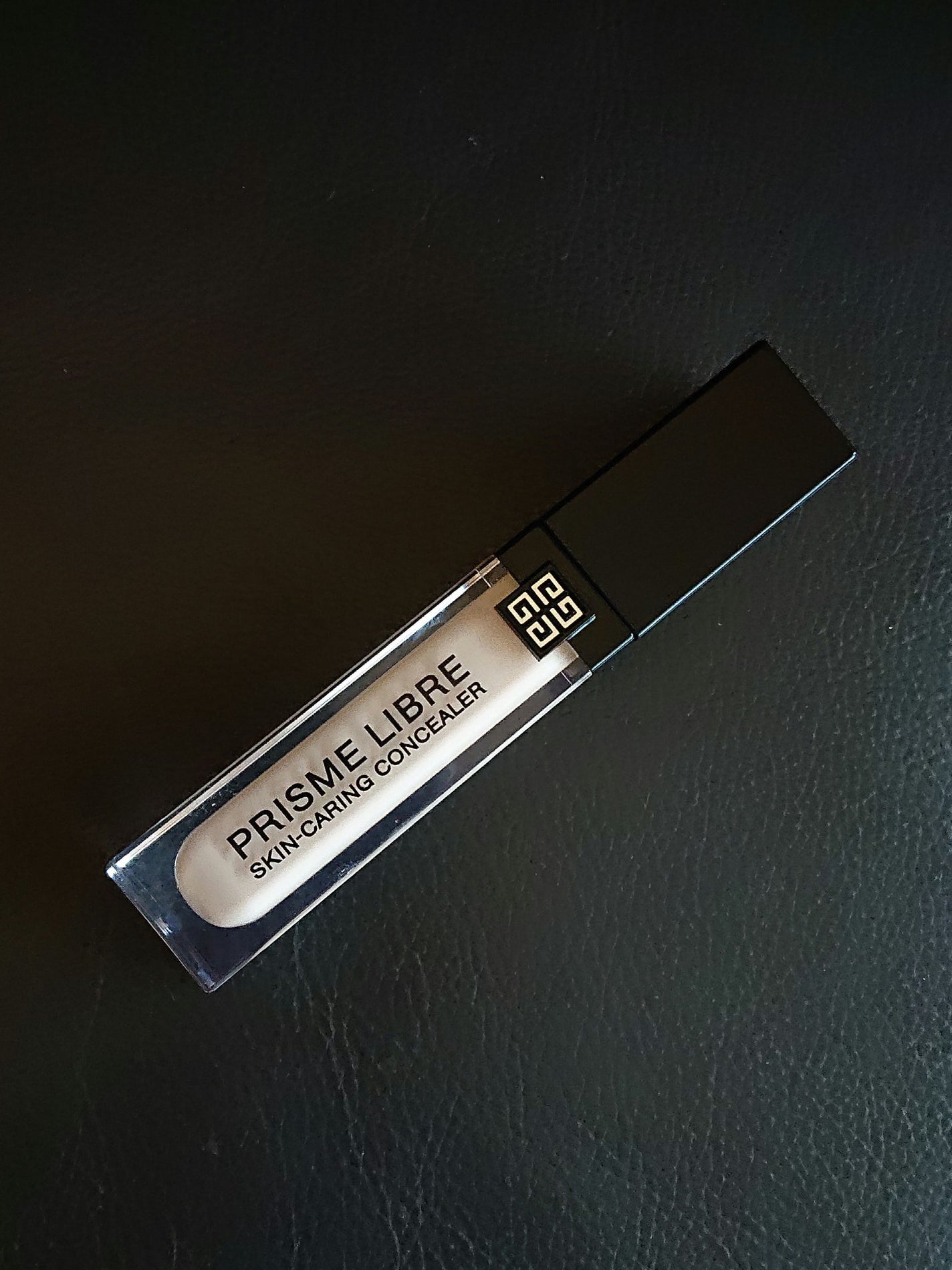 プリズム・リーブル・スキンケアリング・コンシーラー/GIVENCHY/リキッドコンシーラーを使ったクチコミ(5枚目)
