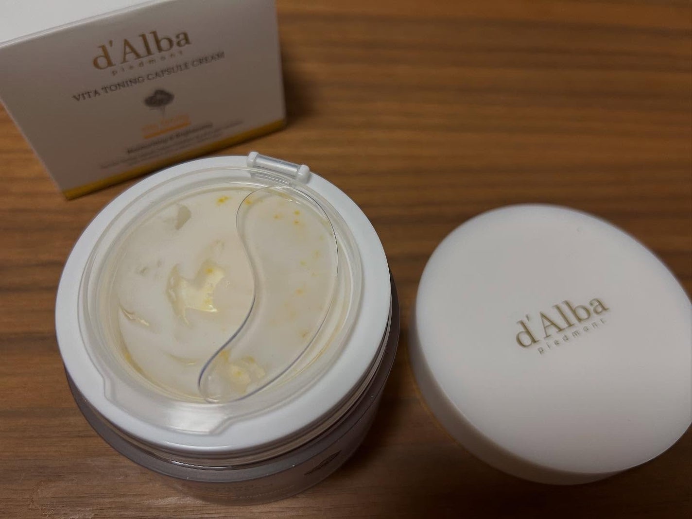 ビタトーニングカプセルクリーム/ダルバ/フェイスクリームを使ったクチコミ(2枚目)