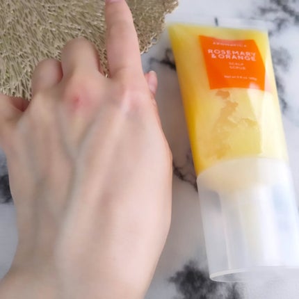 ローズマリー&オレンジ スカルプスクラブ/AROMATICA/ヘッドスクラブを使ったクチコミ(8枚目)