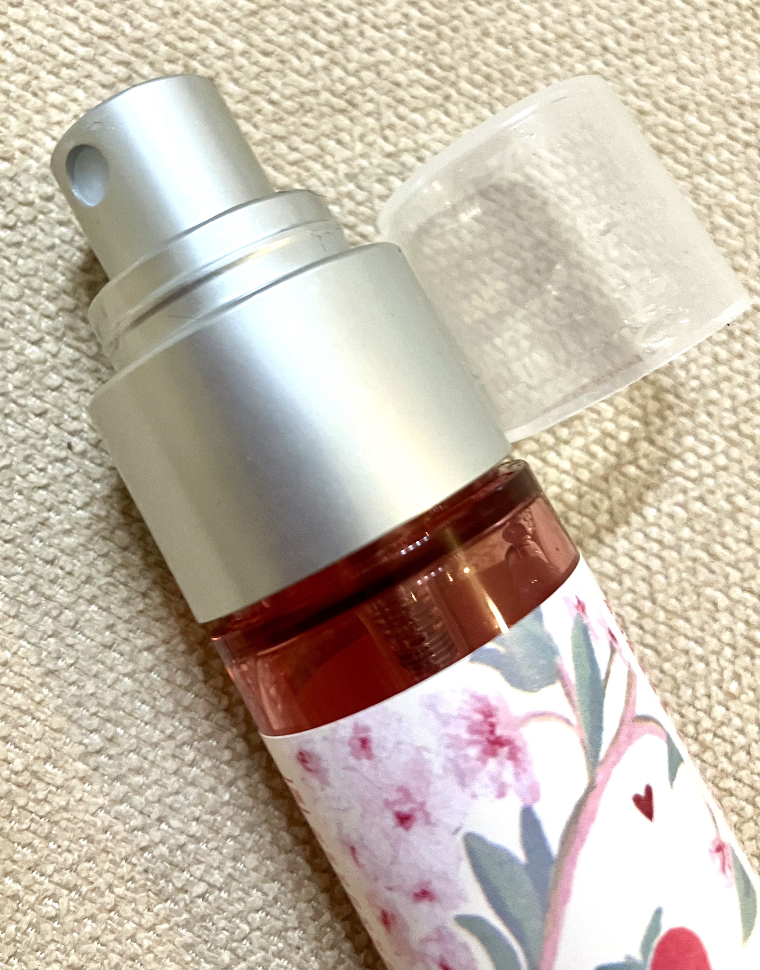 チェリーストロベリー モイスチャーミスト/L'OCCITANE/香水(レディース)を使ったクチコミ（2枚目）