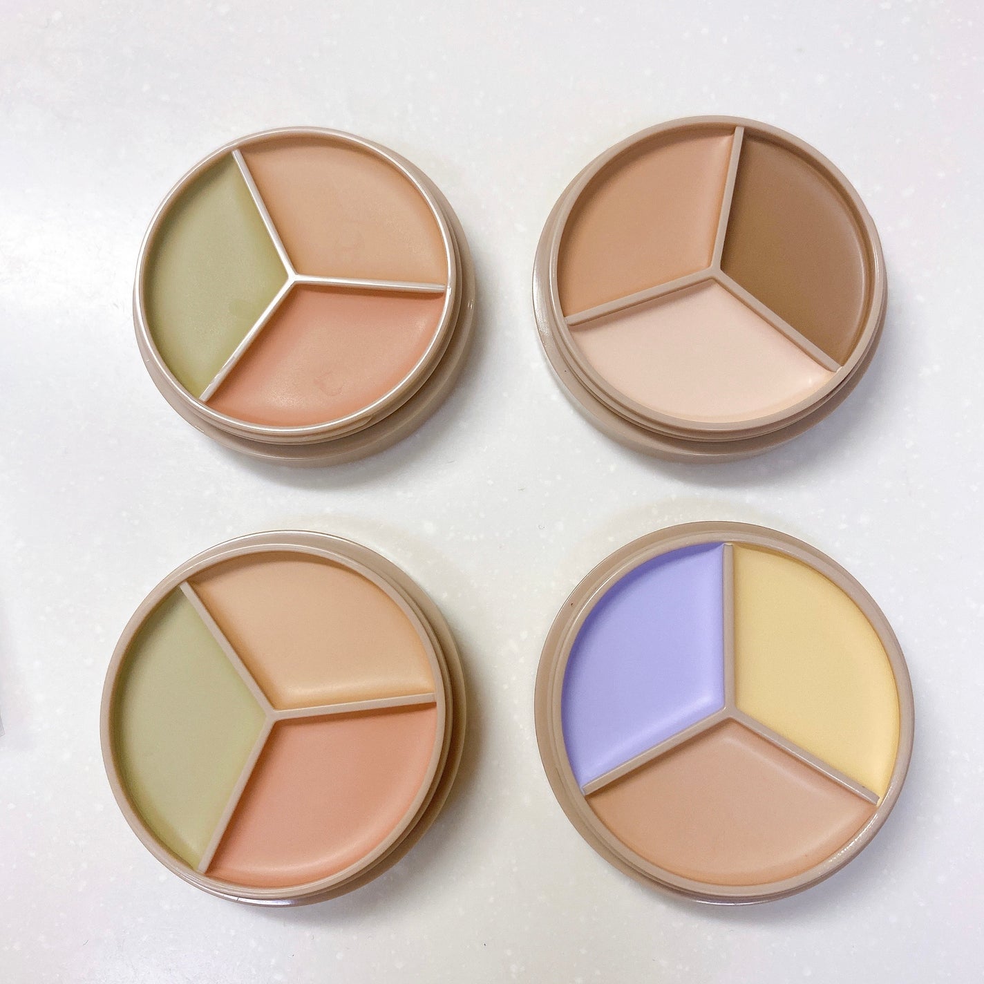 カバーパーフェクション トリプル ポット コンシーラー/the SAEM/パレットコンシーラーを使ったクチコミ(2枚目)