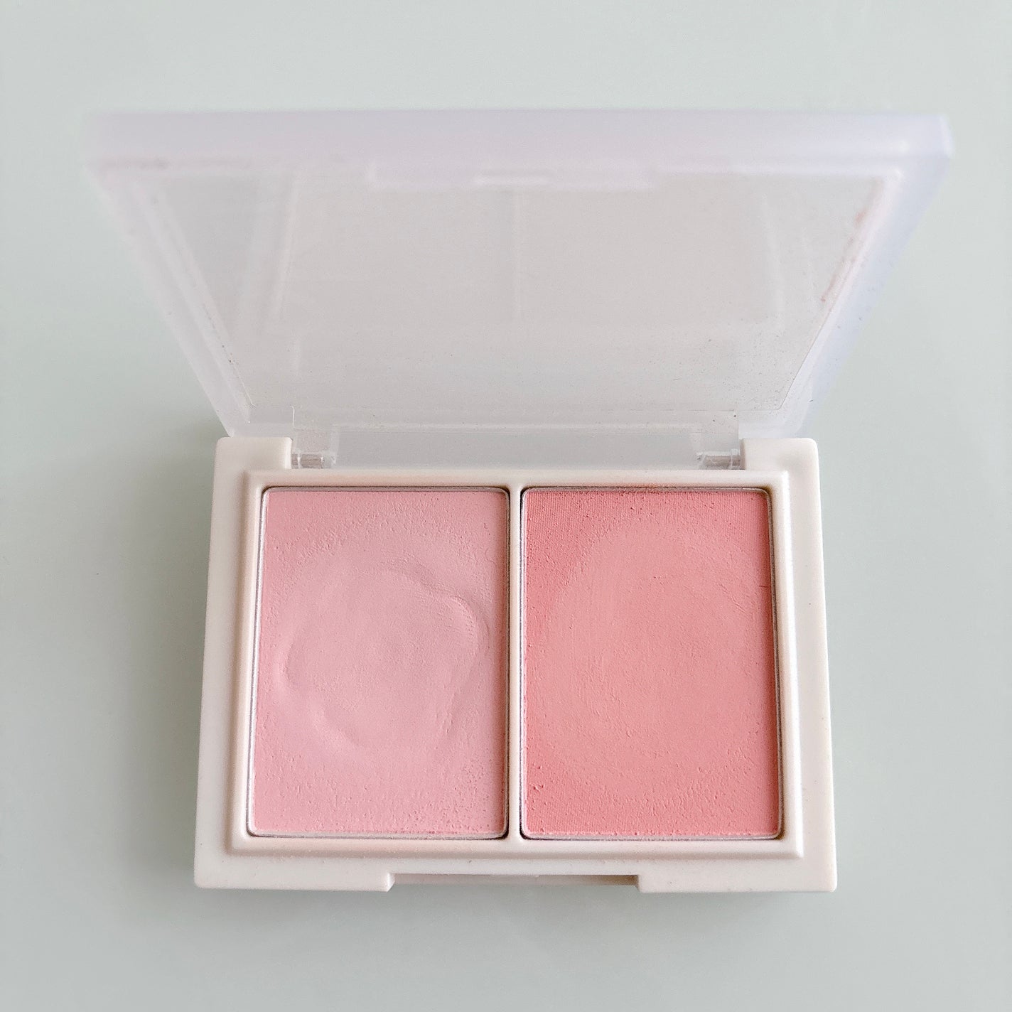 フロリッドレイヤーブラッシャー/HAKIT/パウダーチークを使ったクチコミ(1枚目)