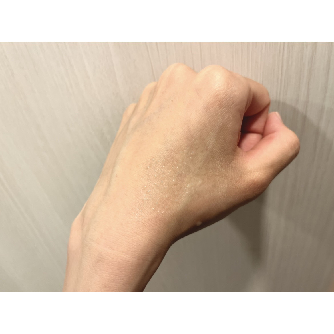 ダルバ ホワイトトリュフファーストスプレーセラム/ダルバ/ミスト状化粧水を使ったクチコミ（3枚目）