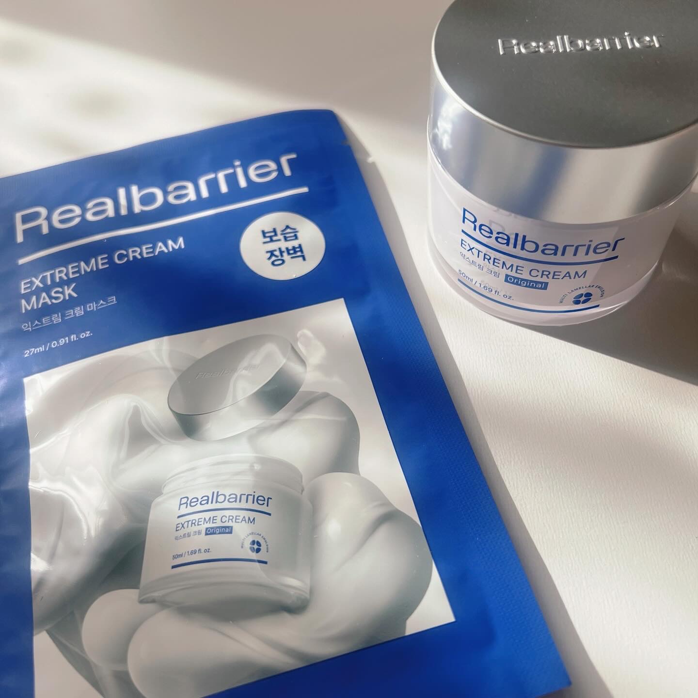 ‎⁦‪#PR‬⁩
‎お肌の潤いが1段階UP ִ࣪𖤐

┈┈┈┈┈┈┈┈┈┈
‎リアルバリア 
‎☑︎ ｴｸｽﾄﾘｰﾑｸﾘｰﾑ / ﾏｽｸ
┈┈┈┈┈┈┈┈┈┈

‎潤いすぎてモチモチ肌になった
‎オススメのパック・クリーム❕

‎クリーム