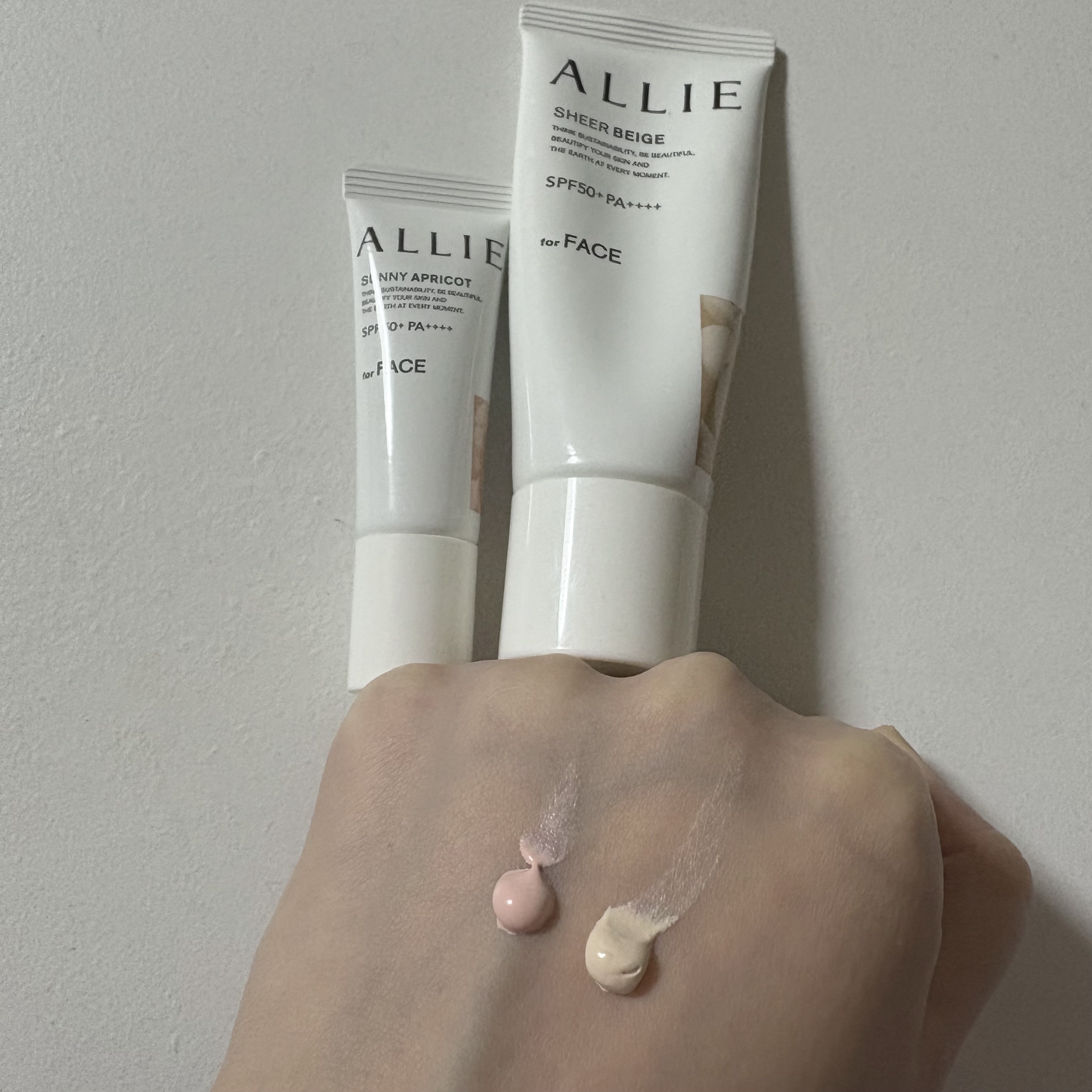 アリィー クロノビューティ カラーチューニングUV 限定セット(ベージュカラー40g+アプリコットピンクカラーミニ8g）/アリィー/日焼け止めクリームを使ったクチコミ（2枚目）