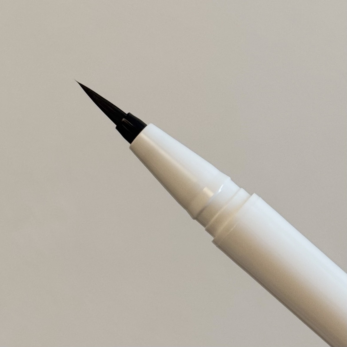 リキッドアイライナー/ルルズコスメティコ/リキッドアイライナーを使ったクチコミ（2枚目）