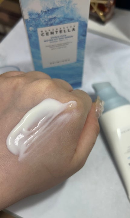 ヒアルーシカ ウォーターフィット サンセラム/SKIN1004/日焼け止めローションを使ったクチコミ(2枚目)