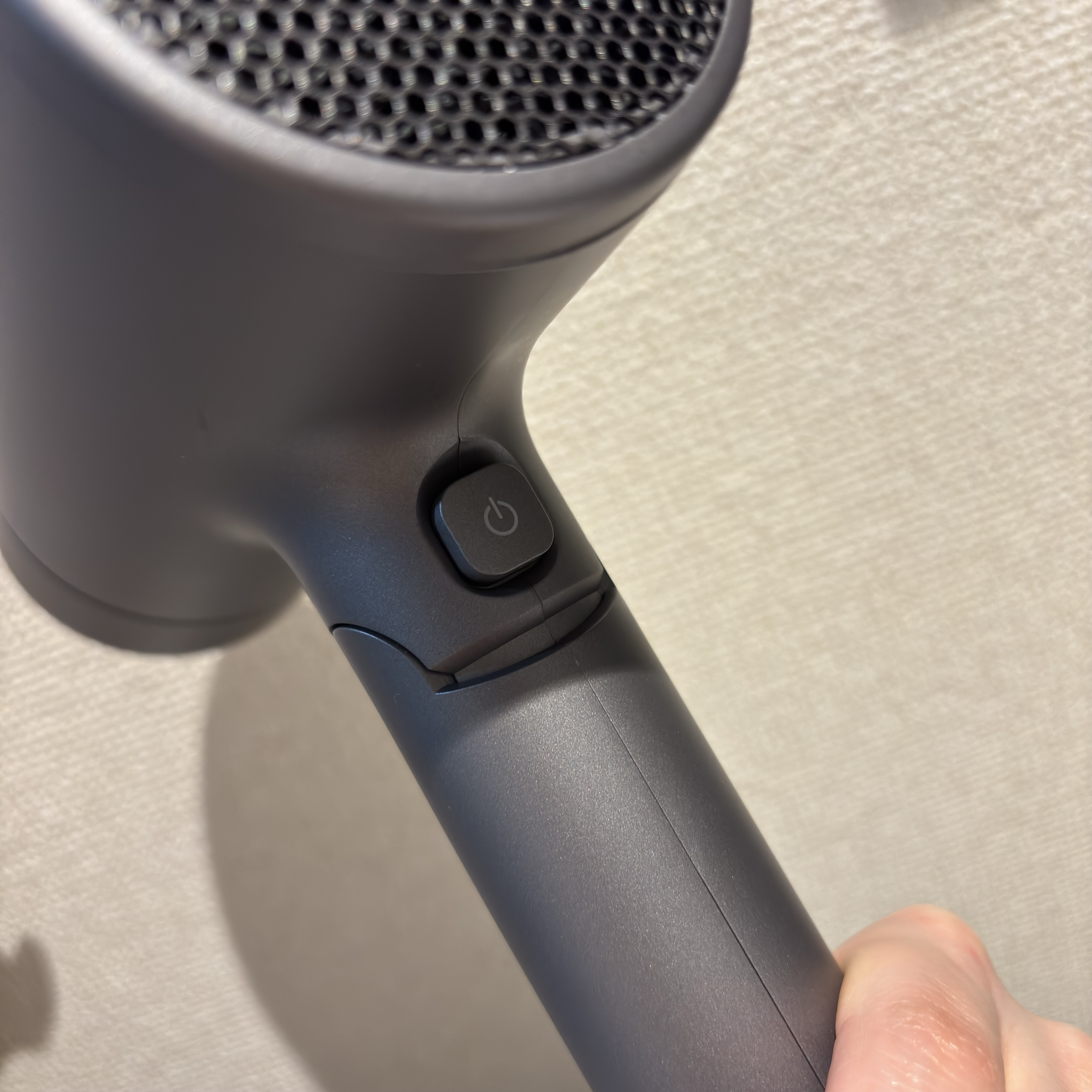 グロッシーケアドライヤー/SALONIA/ドライヤーを使ったクチコミ（3枚目）