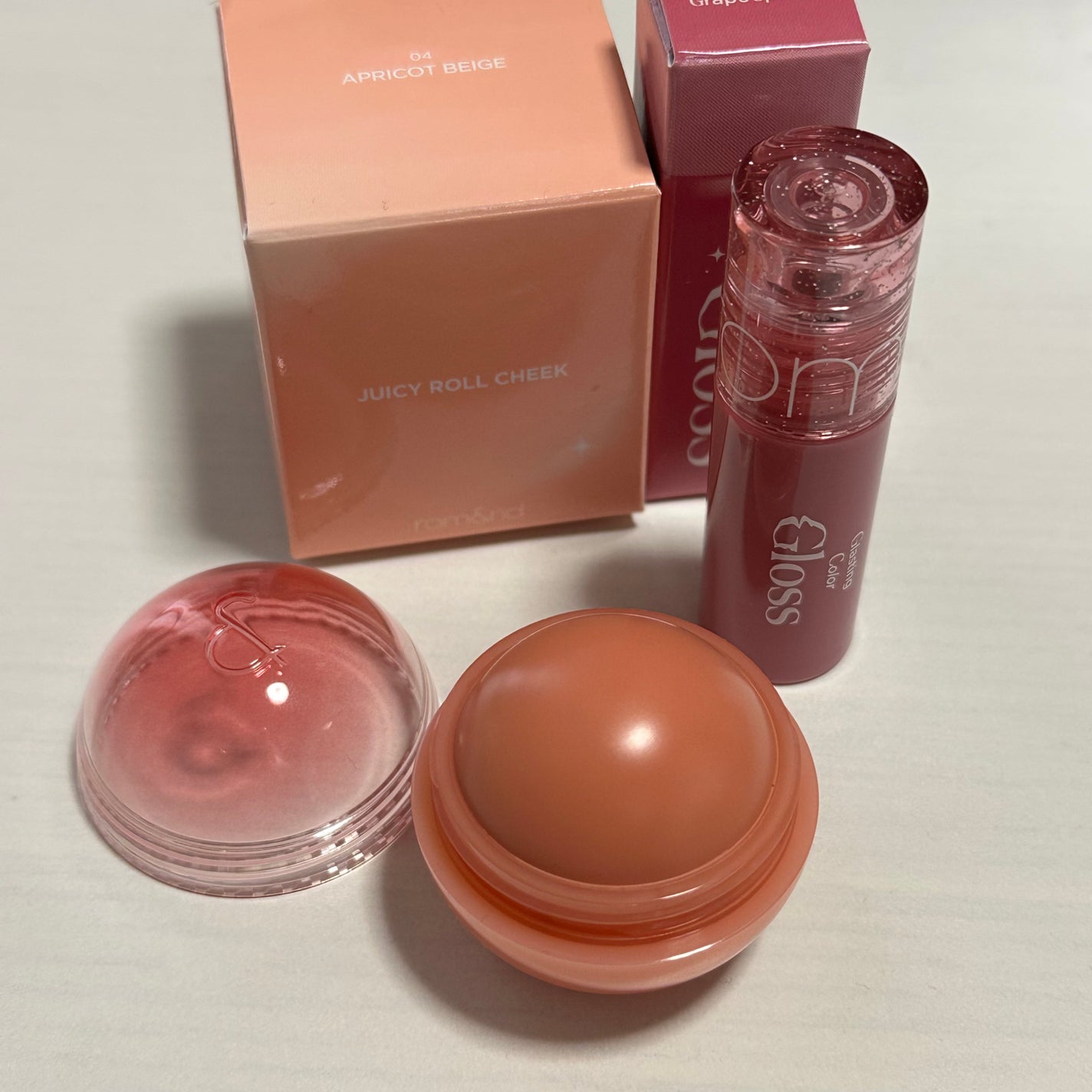 グラスティングカラーグロス/rom&nd/リップグロスを使ったクチコミ(2枚目)