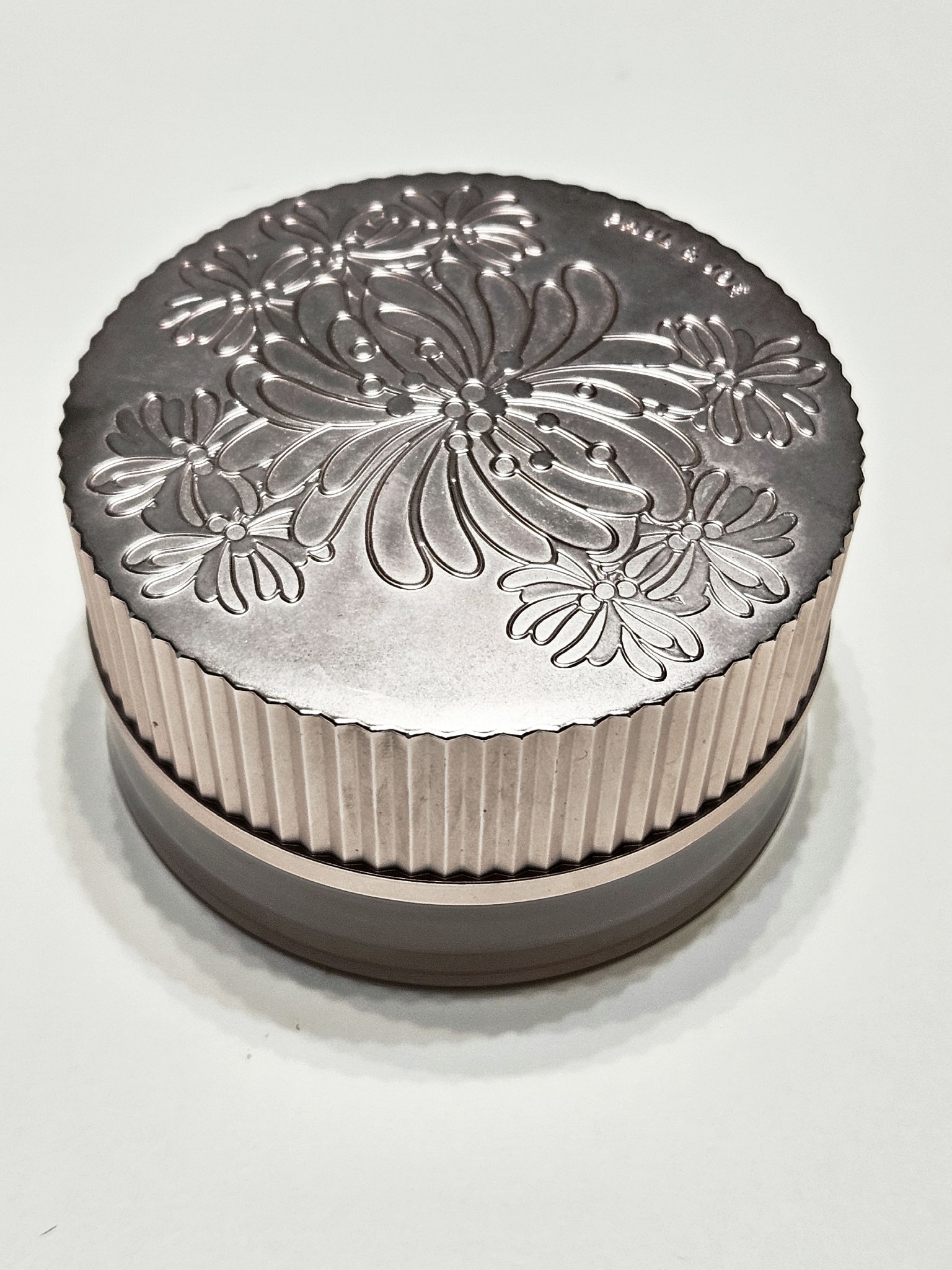 ラトゥー エクラ ルース パウダー/PAUL & JOE BEAUTE/ルースパウダーを使ったクチコミ（1枚目）