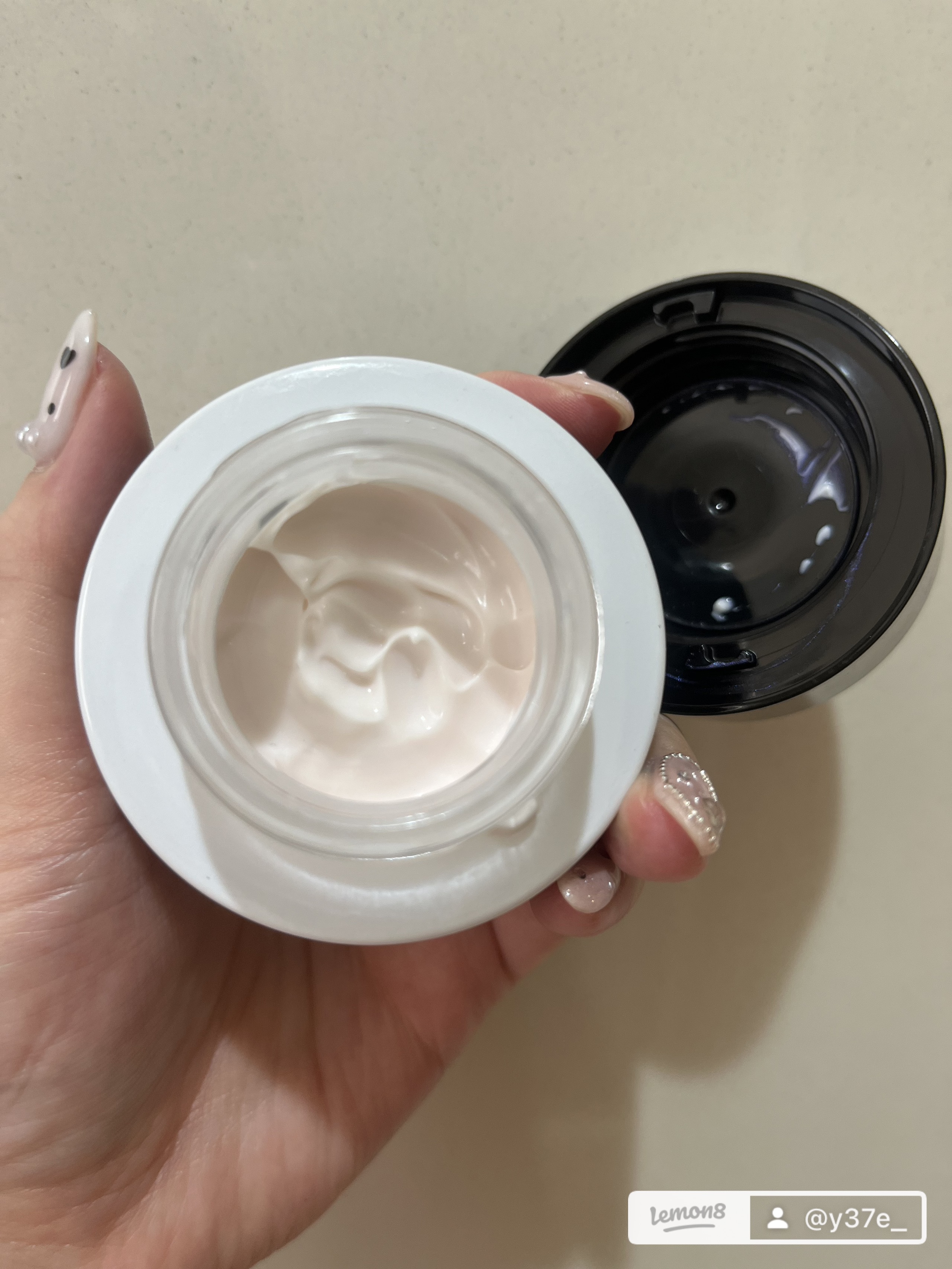 クリーム　イン　デイ 40g/KANEBO/フェイスクリームを使ったクチコミ（3枚目）