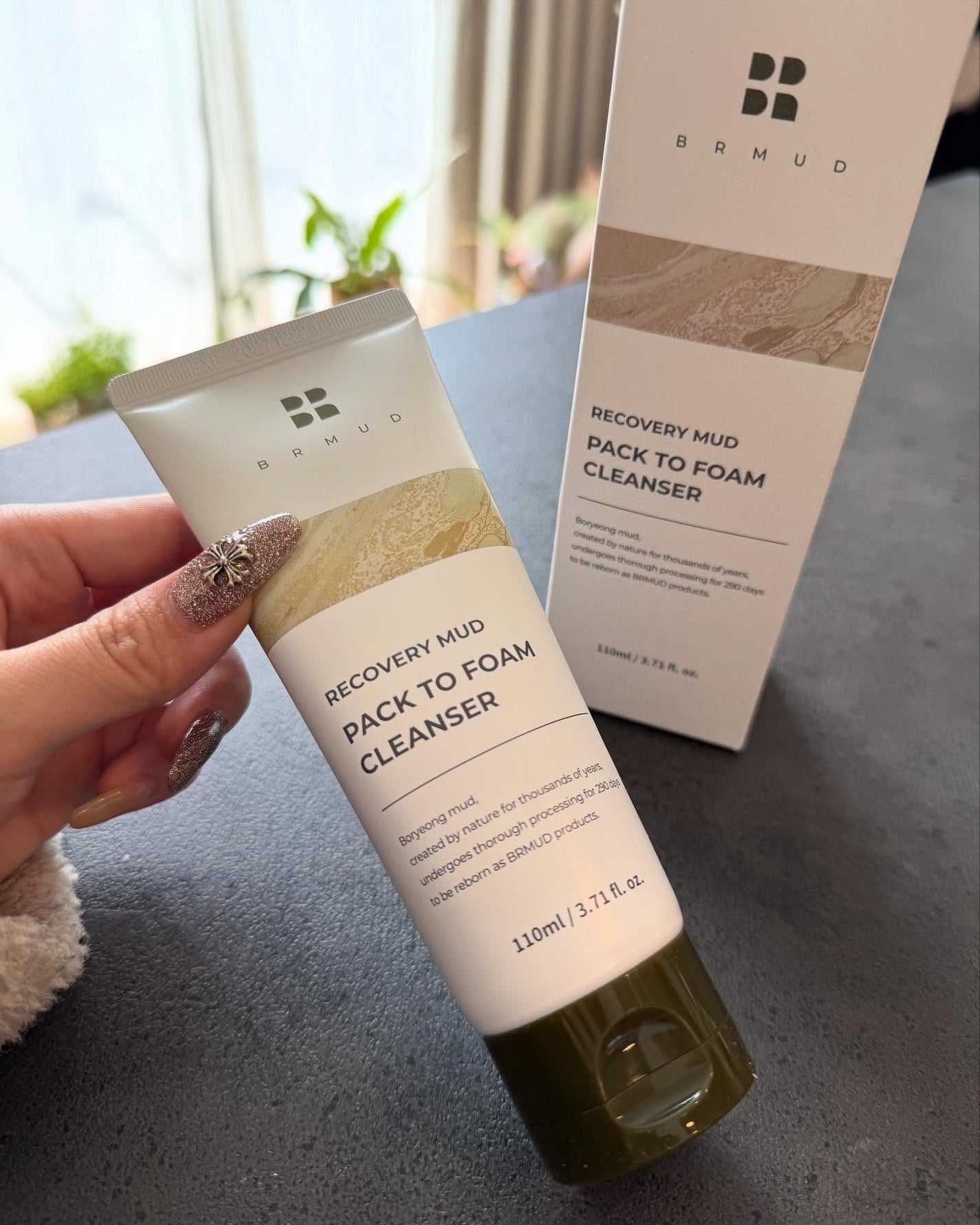 リカバリーマッドバックツーフォームクレンザー/BRMUD/洗顔フォームを使ったクチコミ(5枚目)