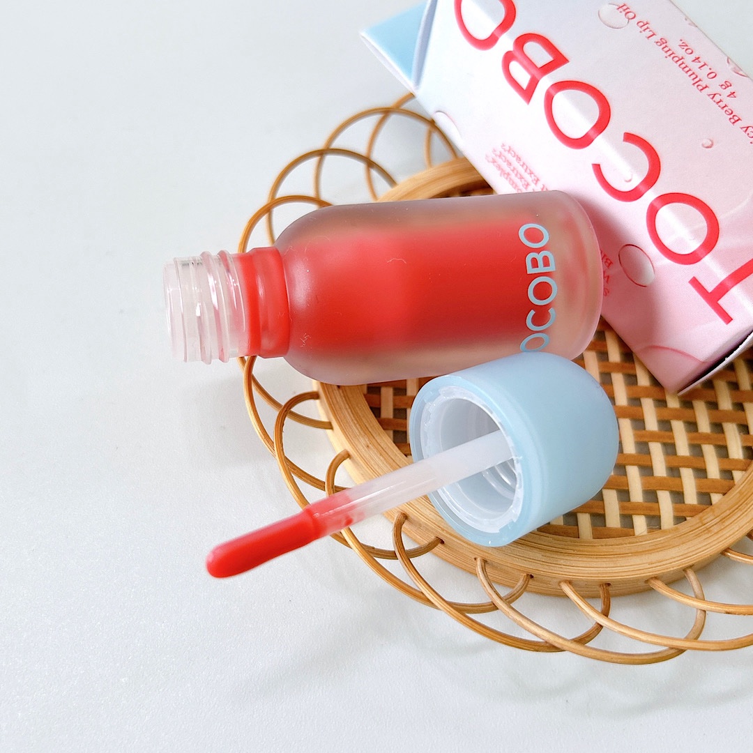 ジューシーベリープランピングリップオイル/TOCOBO/リップグロスを使ったクチコミ（3枚目）