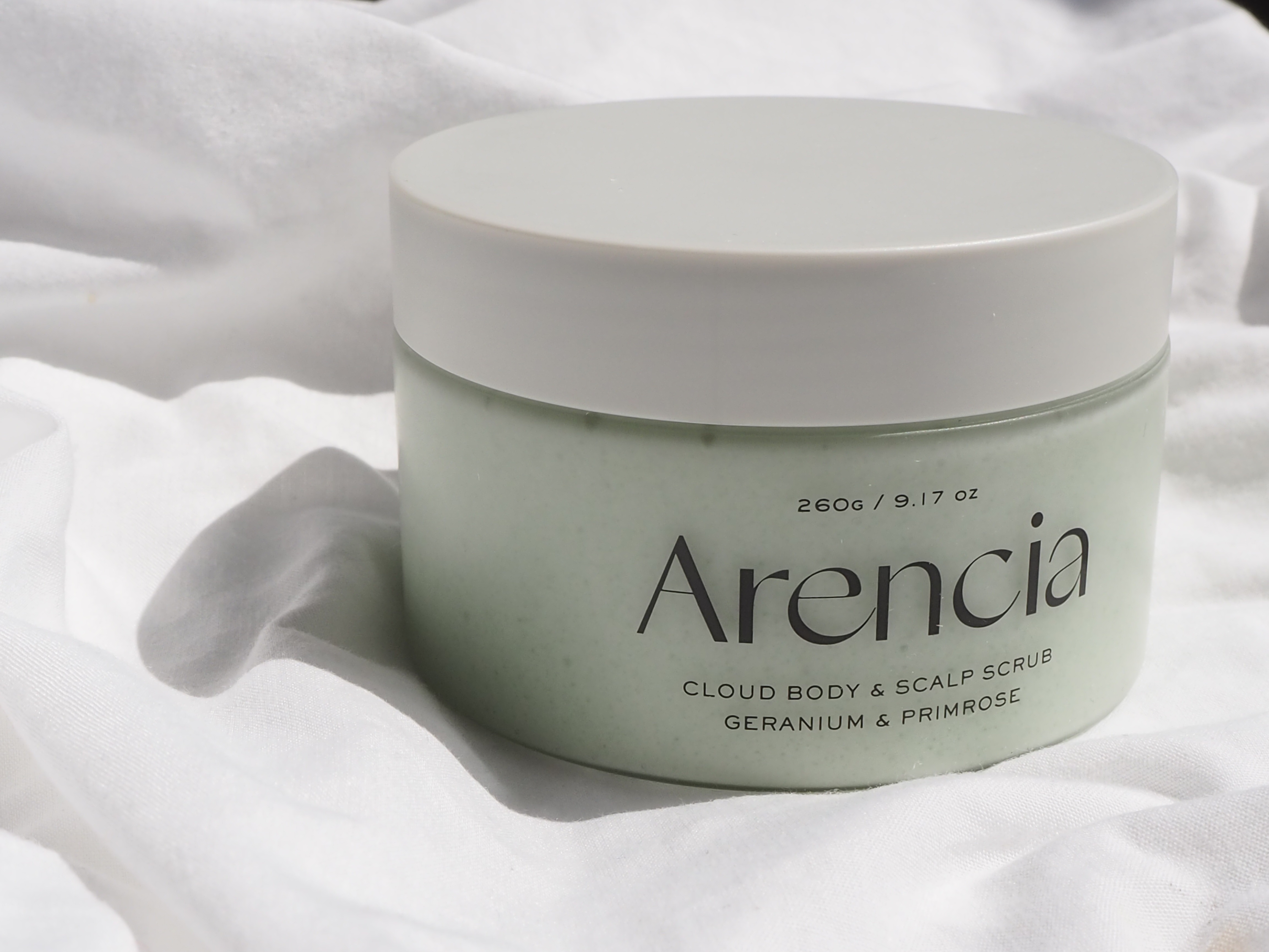 フレッシュクラウドスクラブ ゼラニウム&プリムローズ/アレンシア/ボディスクラブを使ったクチコミ（1枚目）