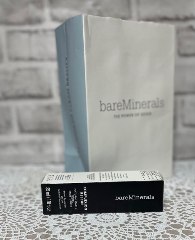 CR ナチュラル マット モイスチャライザー/bareMinerals/クリーム・エマルジョンファンデーションを使ったクチコミ（1枚目）