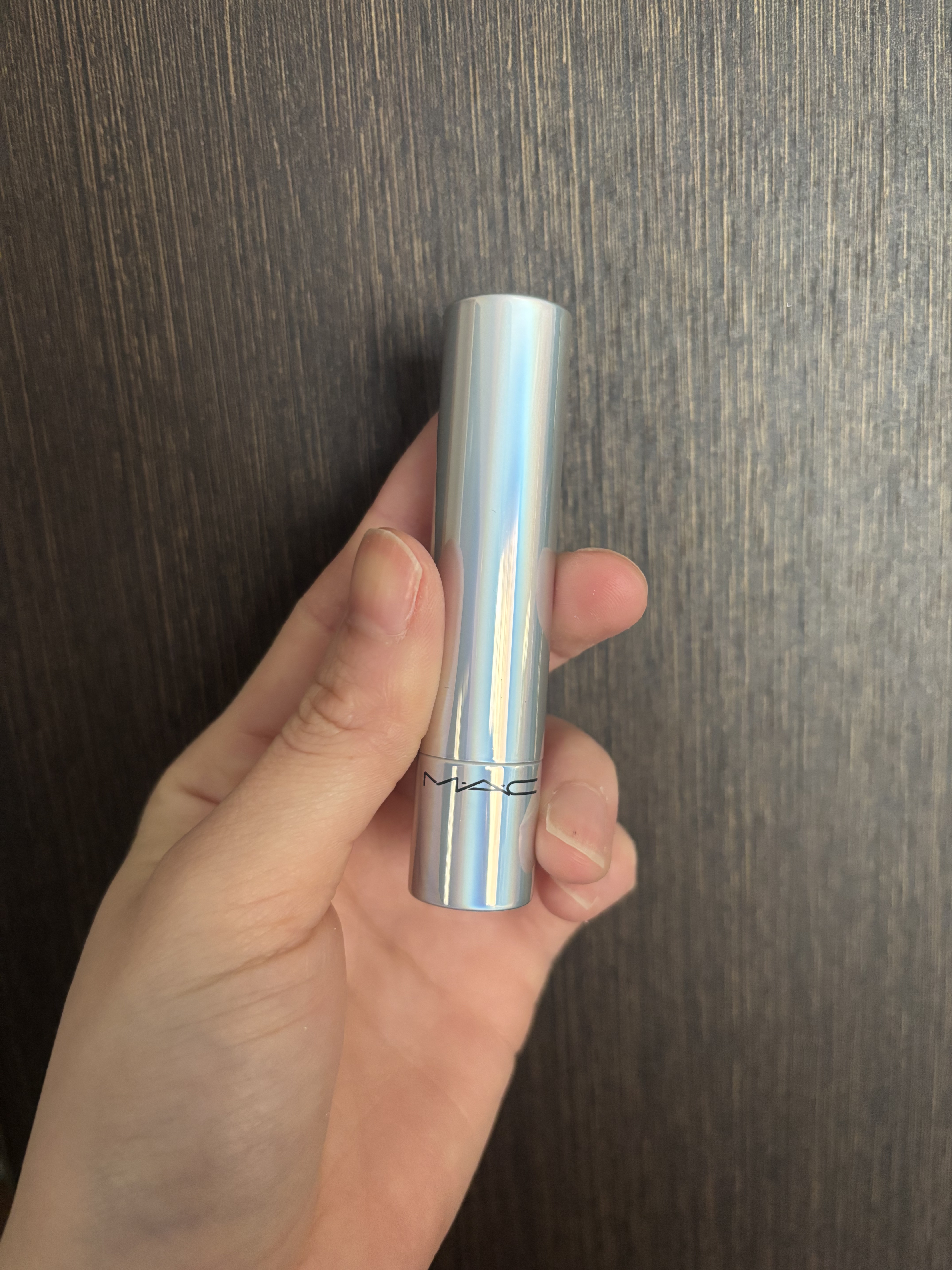 グロー プレイ テンダートーク リップ バーム 460 サーブ/M・A・C/リップバームを使ったクチコミ（2枚目）