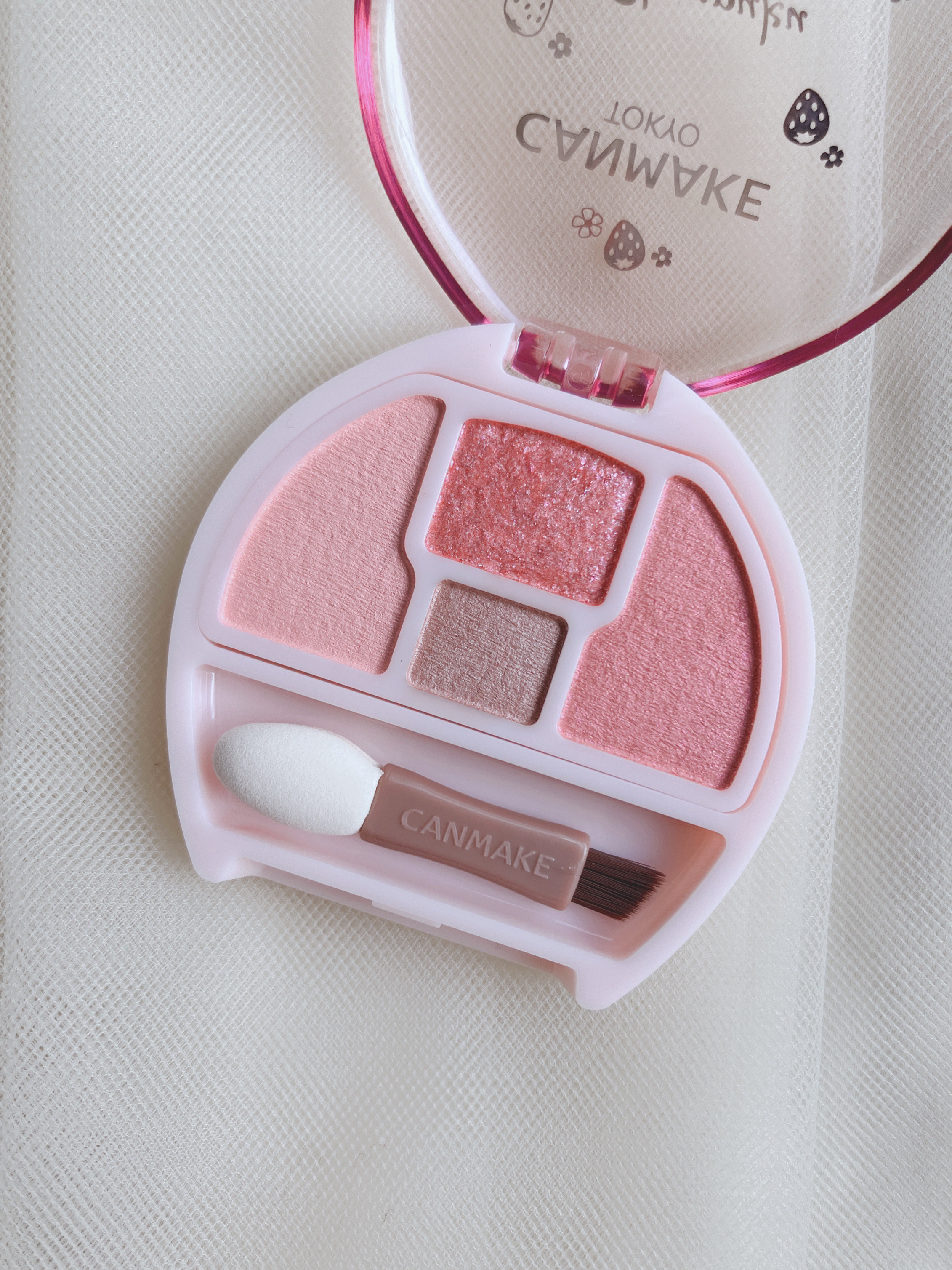 プランぷくコーデアイズ/キャンメイク/パウダーアイシャドウを使ったクチコミ（2枚目）