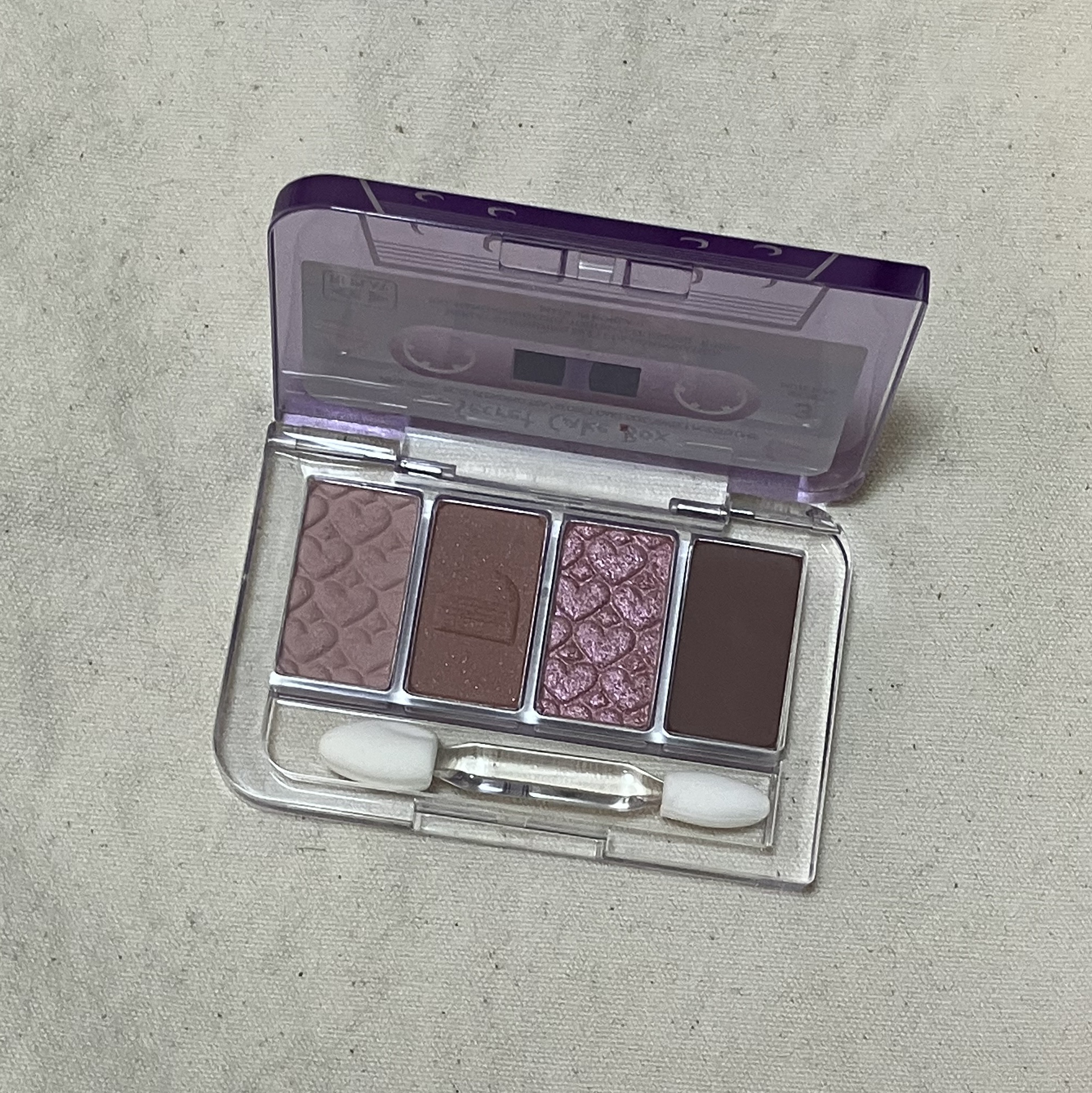 プレイカラーアイズミニ　リプレイコレクション/ETUDE/アイシャドウパレットを使ったクチコミ（3枚目）