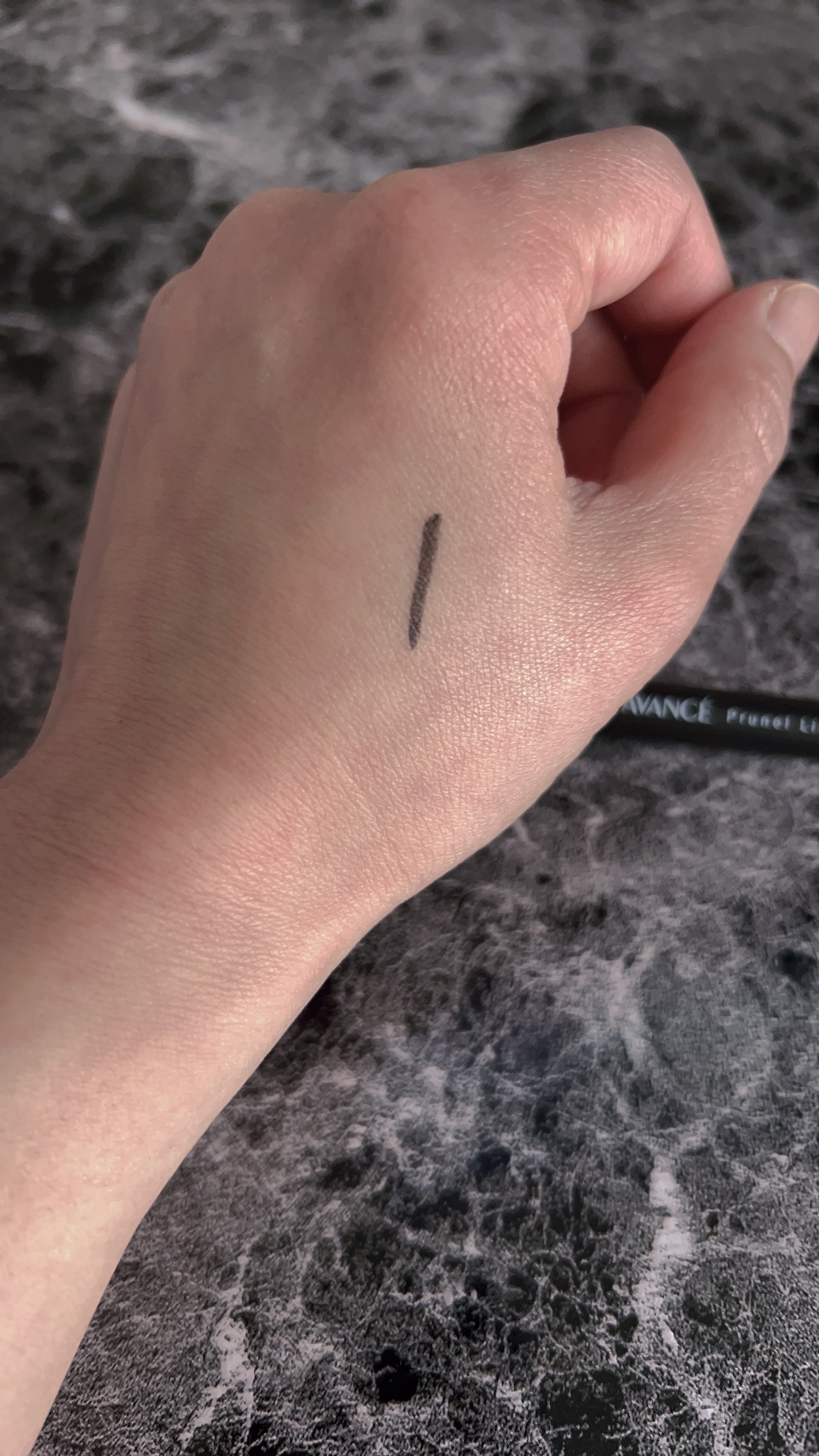 アヴァンセ プリュネルライナー/アヴァンセ/リキッドアイライナーを使ったクチコミ（3枚目）