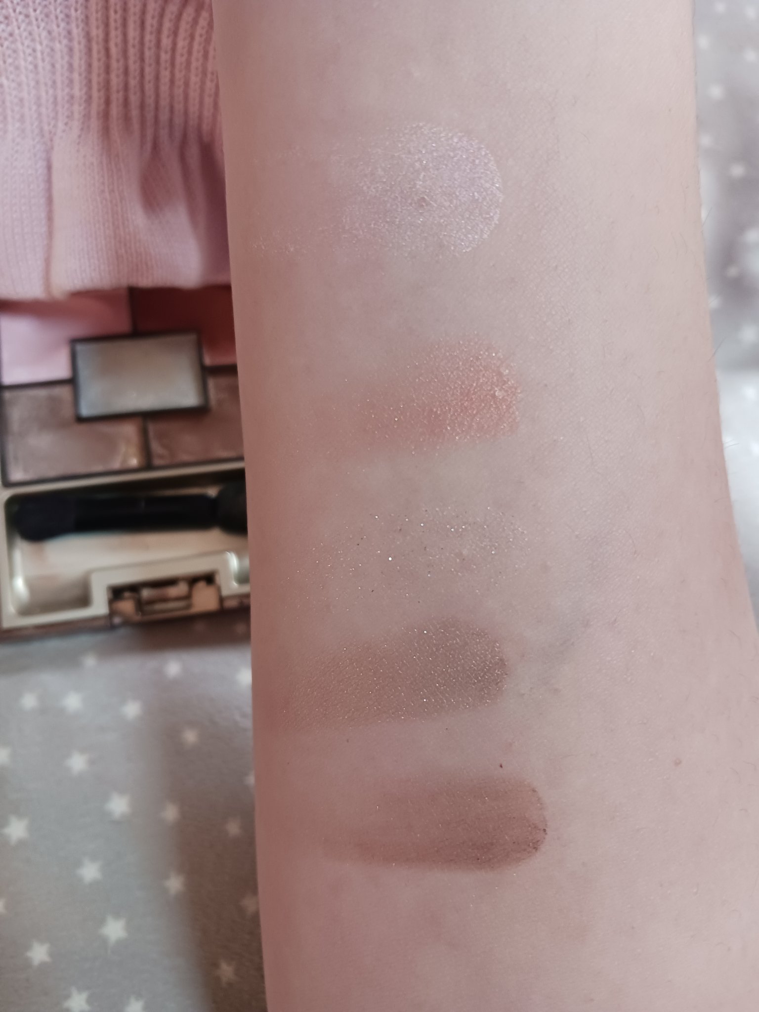 オーロライズアイズ/LUNASOL/アイシャドウパレットを使ったクチコミ（2枚目）