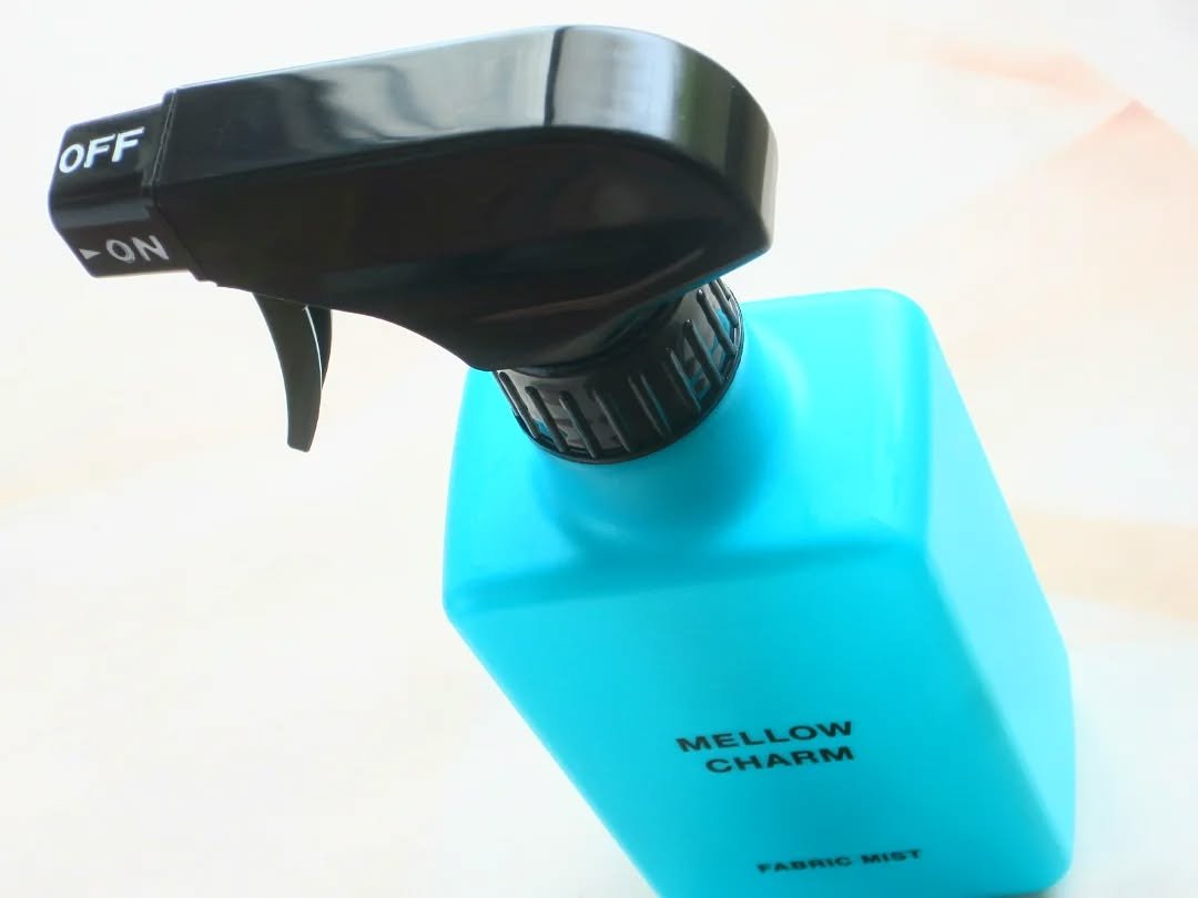 ファブリックミスト エレガントブルーフラワーの香り/MELLOW CHARM/ファブリックミストを使ったクチコミ（3枚目）