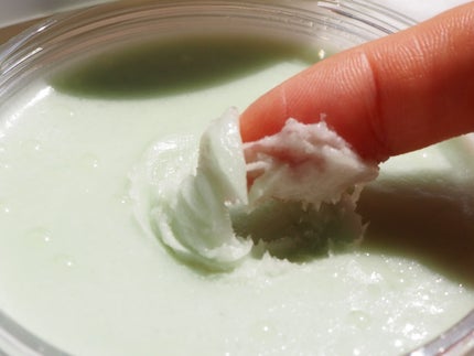 フレッシュクラウドスクラブ ゼラニウム&プリムローズ/アレンシア/ボディスクラブを使ったクチコミ(3枚目)