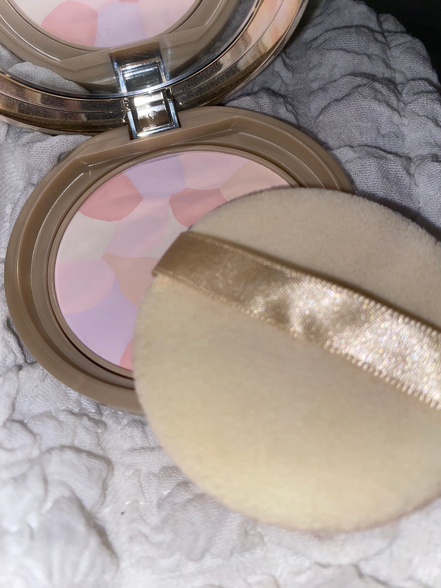 マシュマロフィニッシュパウダー ~Abloom~/キャンメイク/プレストパウダーを使ったクチコミ(1枚目)