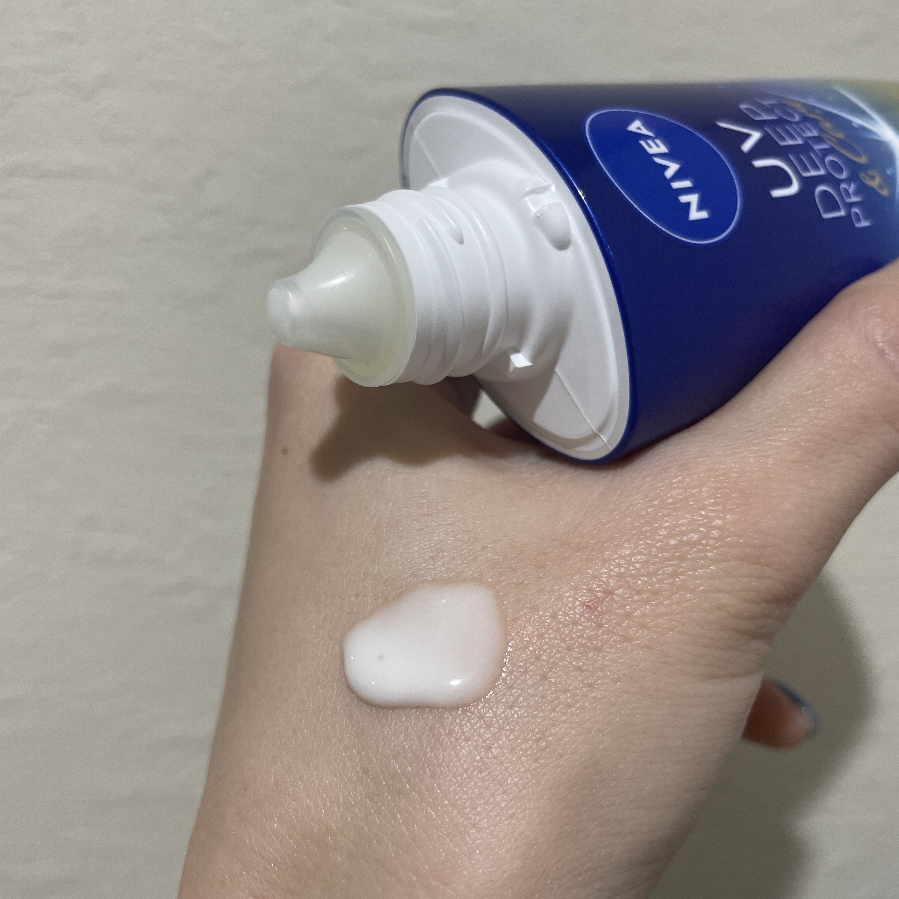 ニベアUV ディープ プロテクト＆ケア ジェル/ニベア/日焼け止めジェルを使ったクチコミ（2枚目）