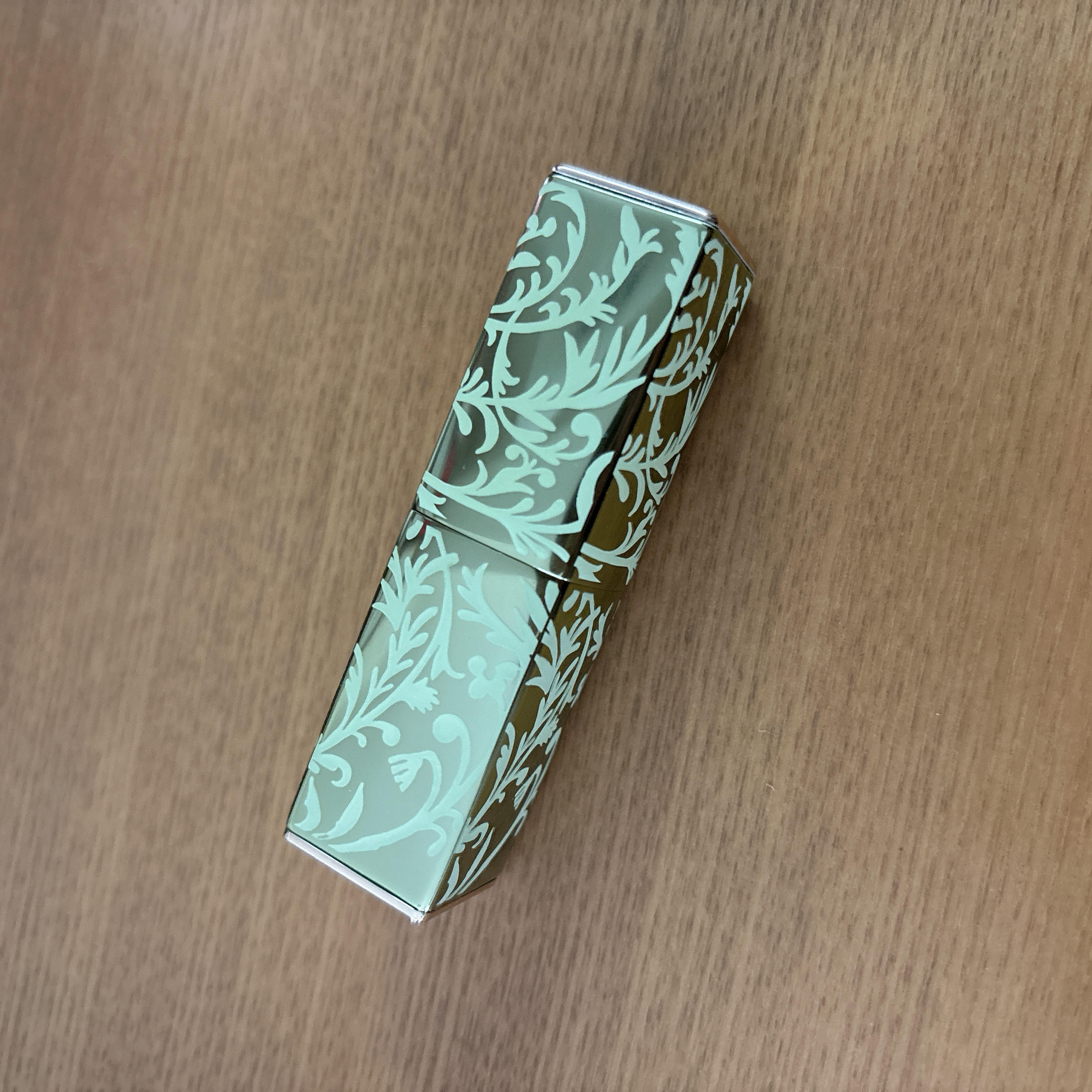 試してみた】リミテッド エディション ピュア カラー リップ