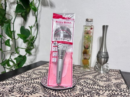 パウダーファンブラシ/ロージーローザ/メイクブラシを使ったクチコミ(2枚目)