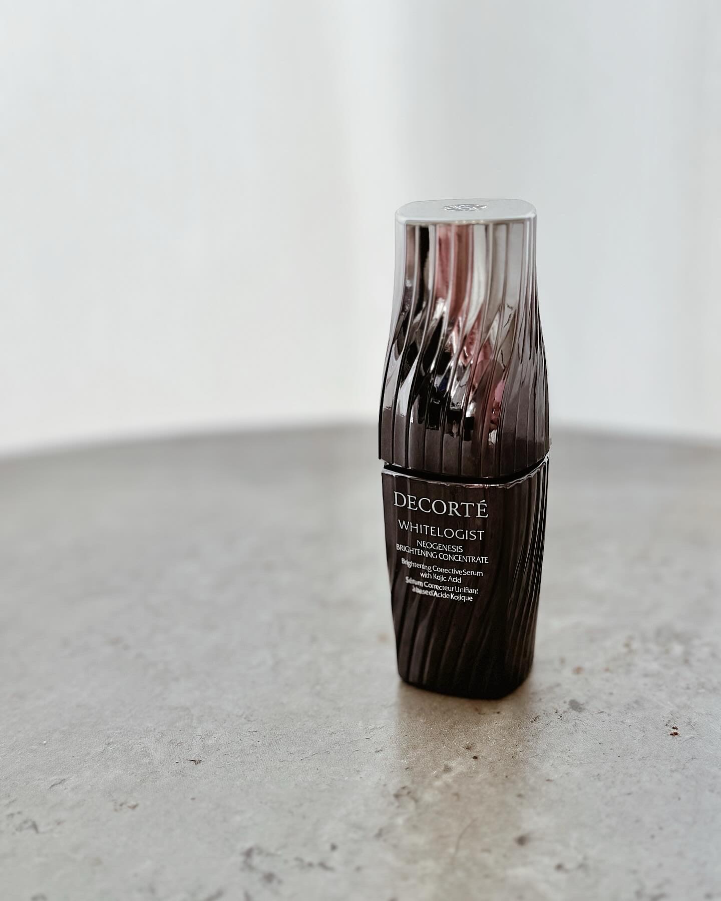 ホワイトロジスト　ネオジェネシス　ブライトニング コンセントレイト 20mL/DECORTÉ/美容液を使ったクチコミ（1枚目）