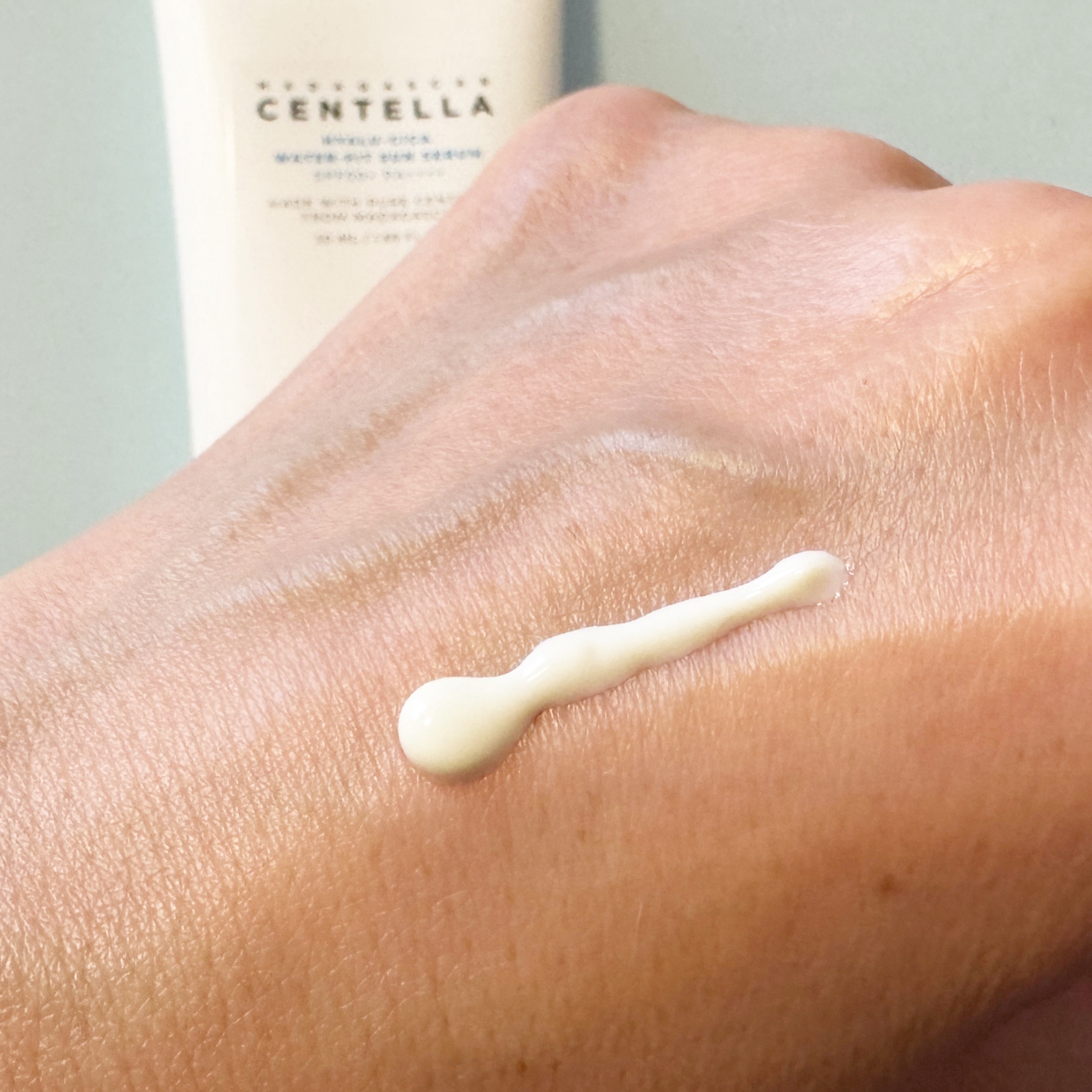 ヒアルーシカ ウォーターフィット サンセラム/SKIN1004/日焼け止めローションを使ったクチコミ（3枚目）