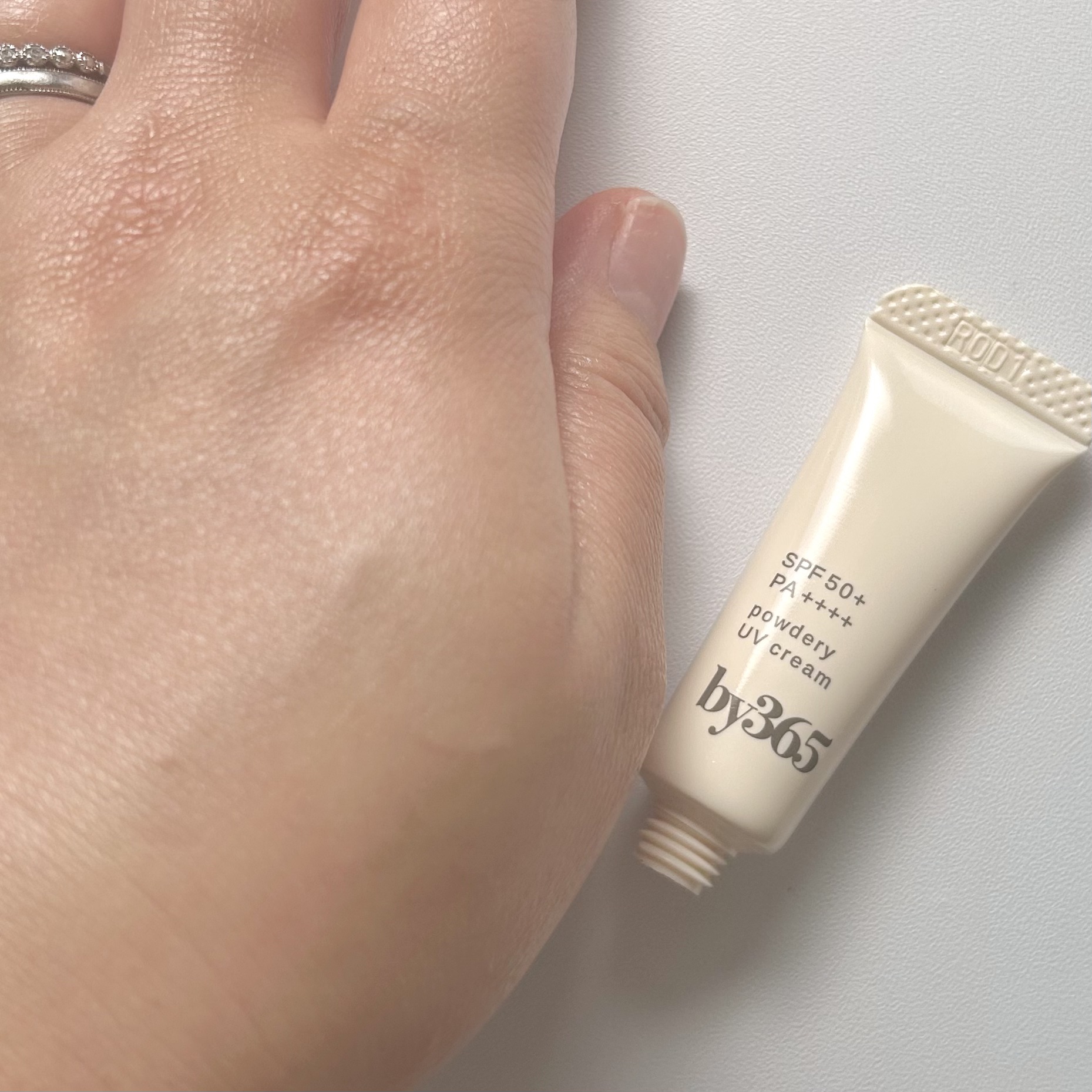 by365 パウダリーUVクリーム/ナリスアップ/日焼け止めクリームを使ったクチコミ（3枚目）