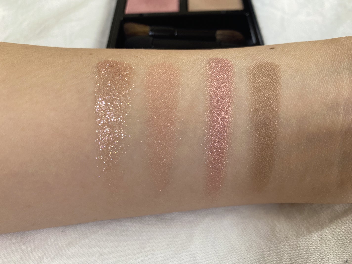 アディクション ザ アイシャドウ パレット +/ADDICTION/アイシャドウパレットを使ったクチコミ(3枚目)