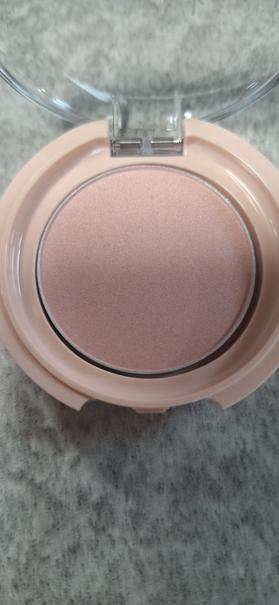 フィルスウィートチーク/upink/パウダーチークを使ったクチコミ（2枚目）