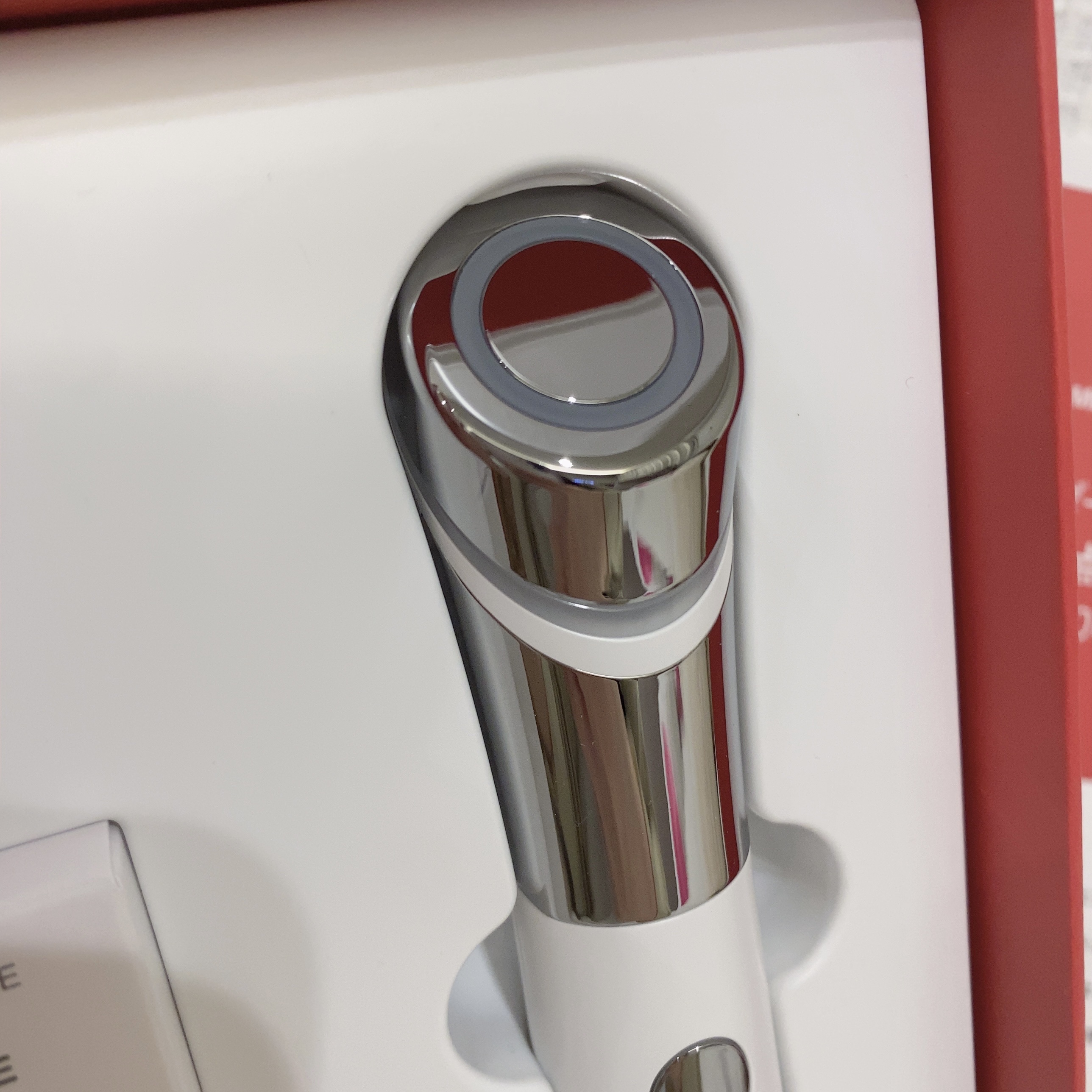 AGE-Rダーマエアショット ホワイト/MEDICUBE/美顔器・マッサージを使ったクチコミ（2枚目）