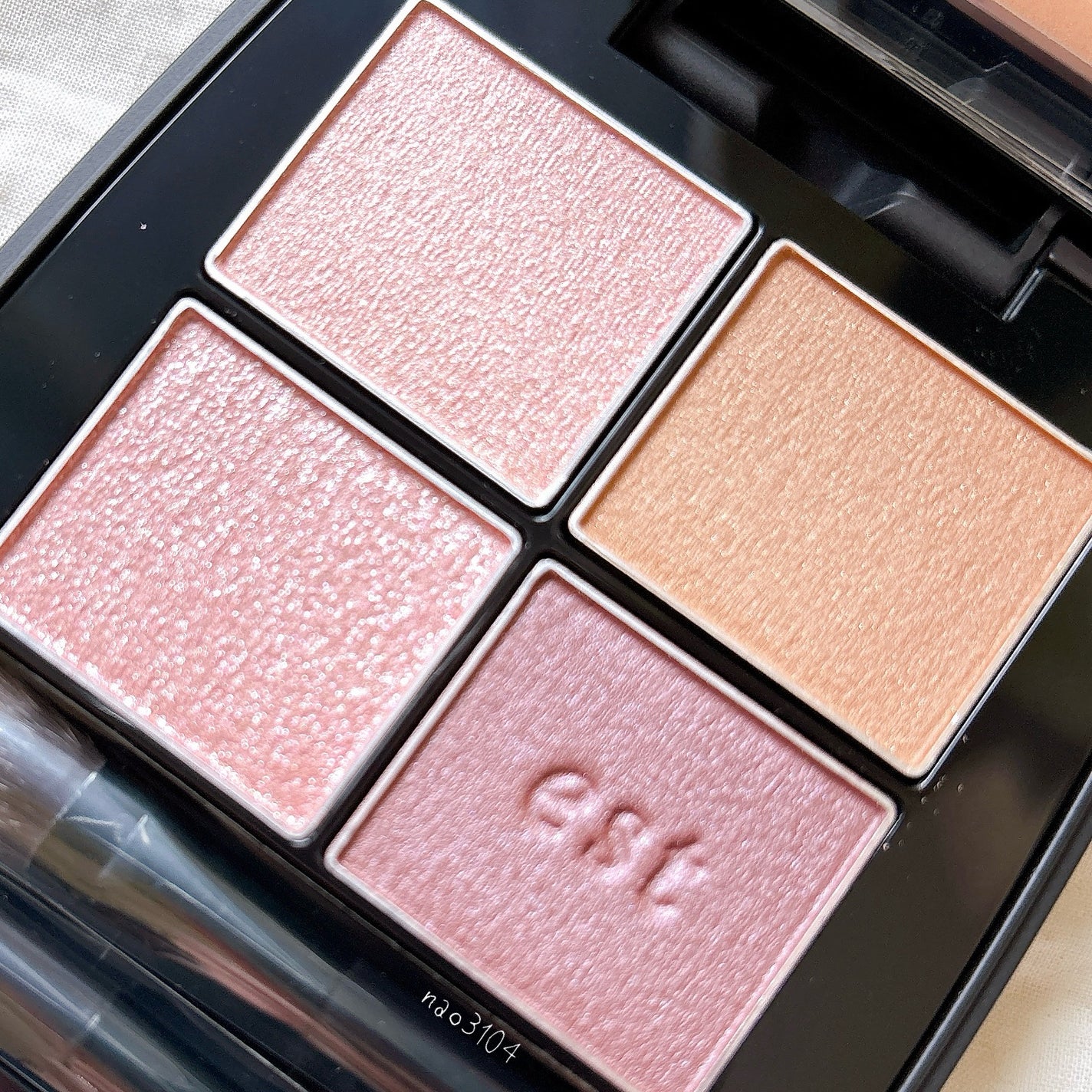 エスト トランスフィア アイカラー/est/アイシャドウパレットを使ったクチコミ(3枚目)