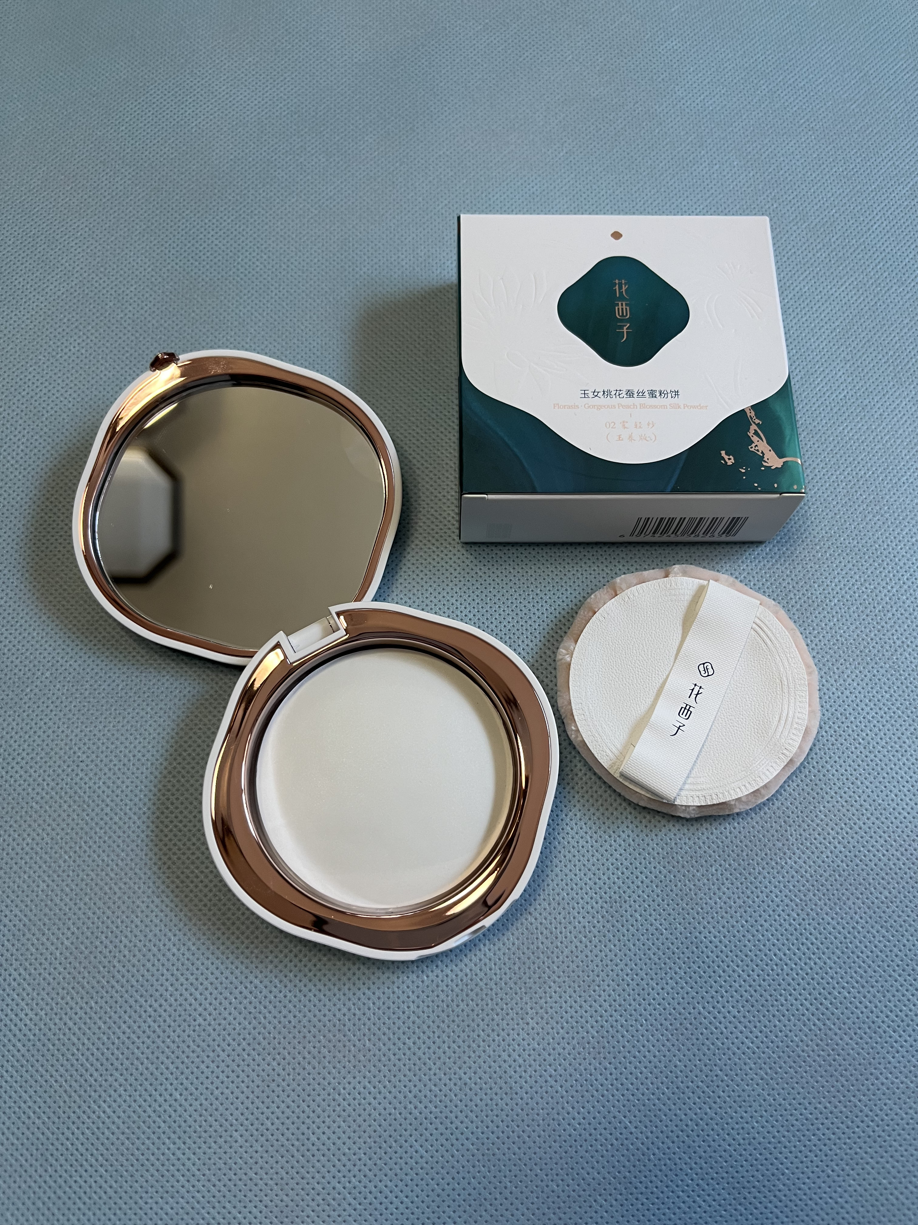 玉養桃花 プレストパウダー/花西子/プレストパウダーを使ったクチコミ（1枚目）