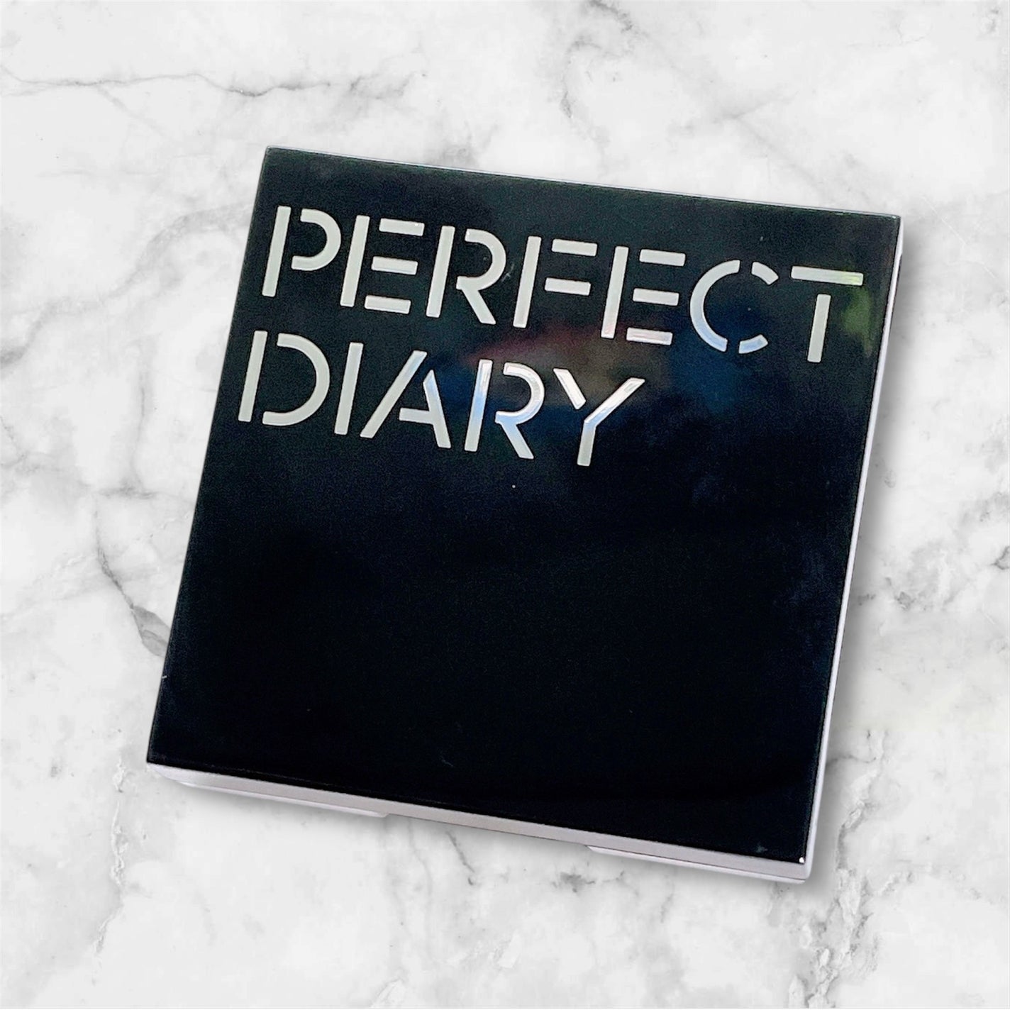 トランスルーシェント ブルーリング セッティング パウダー/PERFECT DIARY/プレストパウダーを使ったクチコミ(3枚目)
