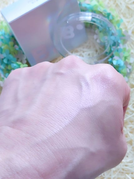 バニラコ シルキーグロウハイライター/BANILA CO/パウダーハイライトを使ったクチコミ(5枚目)