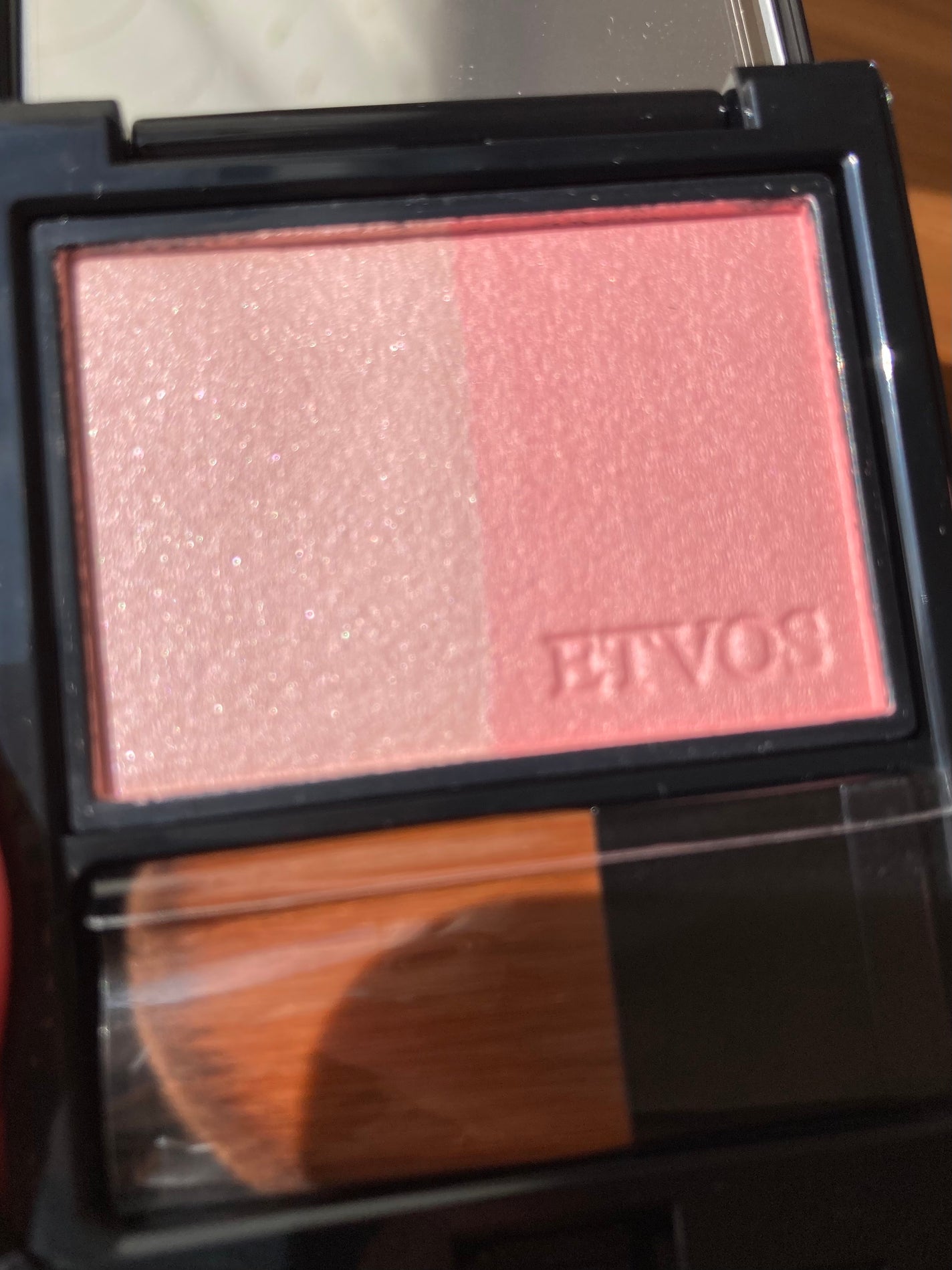 ミネラルプレストチーク/エトヴォス/パウダーチークを使ったクチコミ(3枚目)