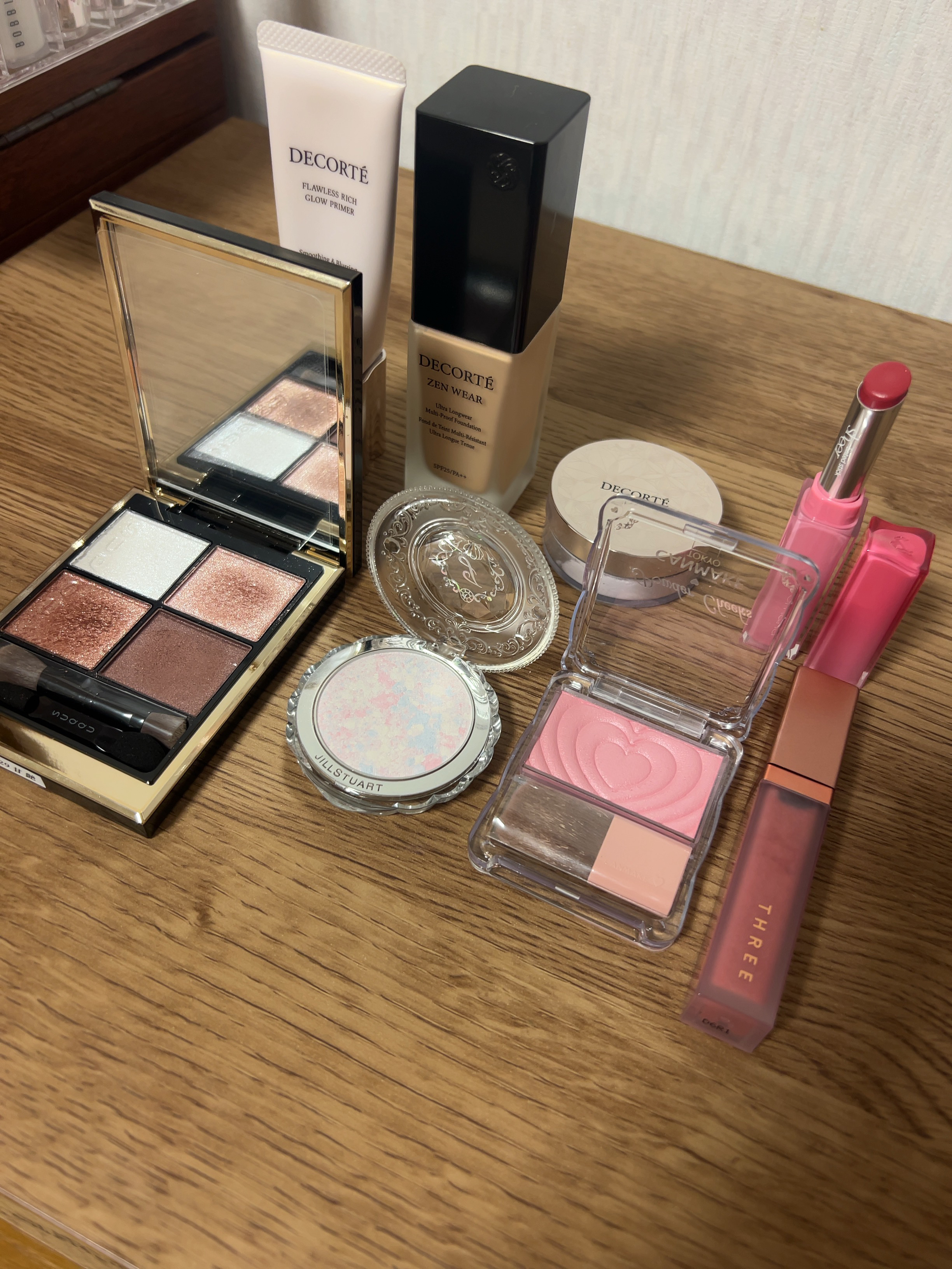 THREE ディヴァインリップジェム X05 JOIE DE VIVRE/THREE/口紅を使ったクチコミ（2枚目）