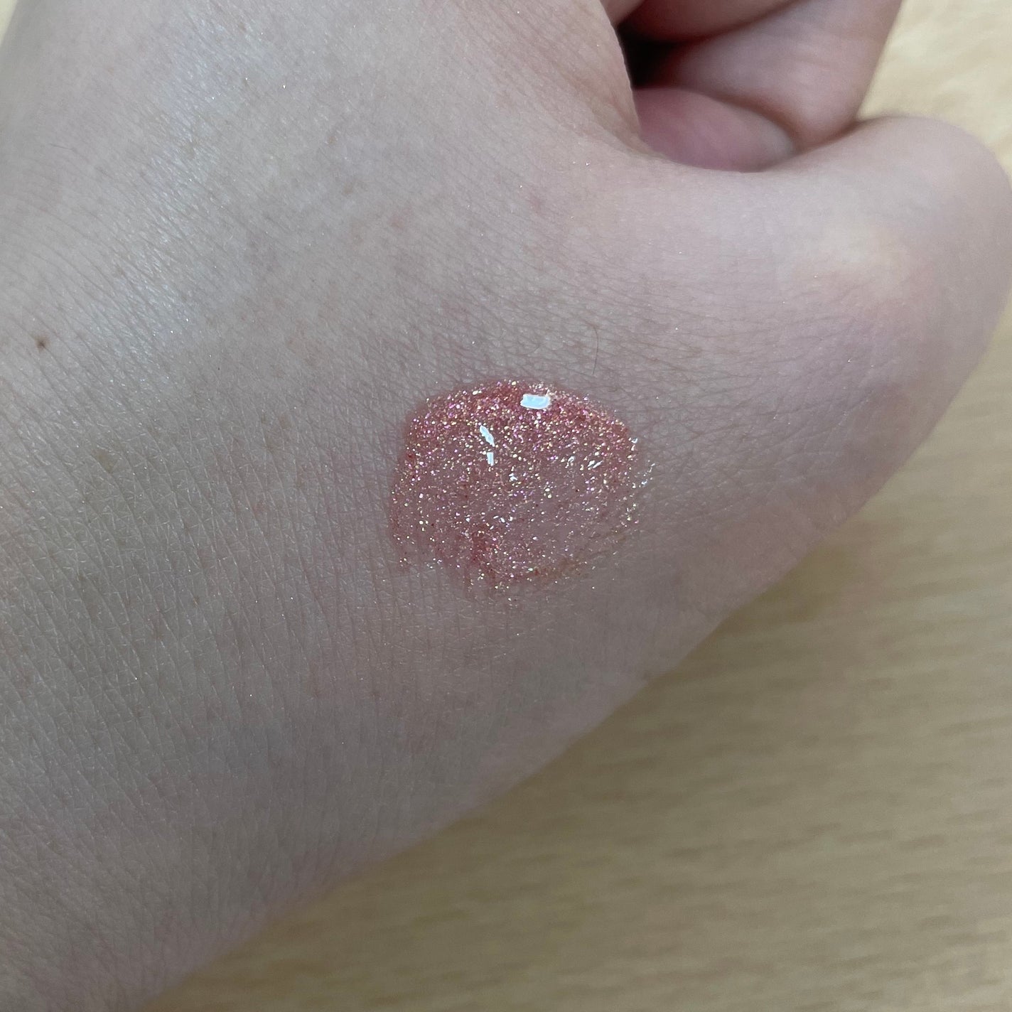 レブロン スーパー ラストラス グリマーグロス/REVLON/リップグロスを使ったクチコミ(3枚目)